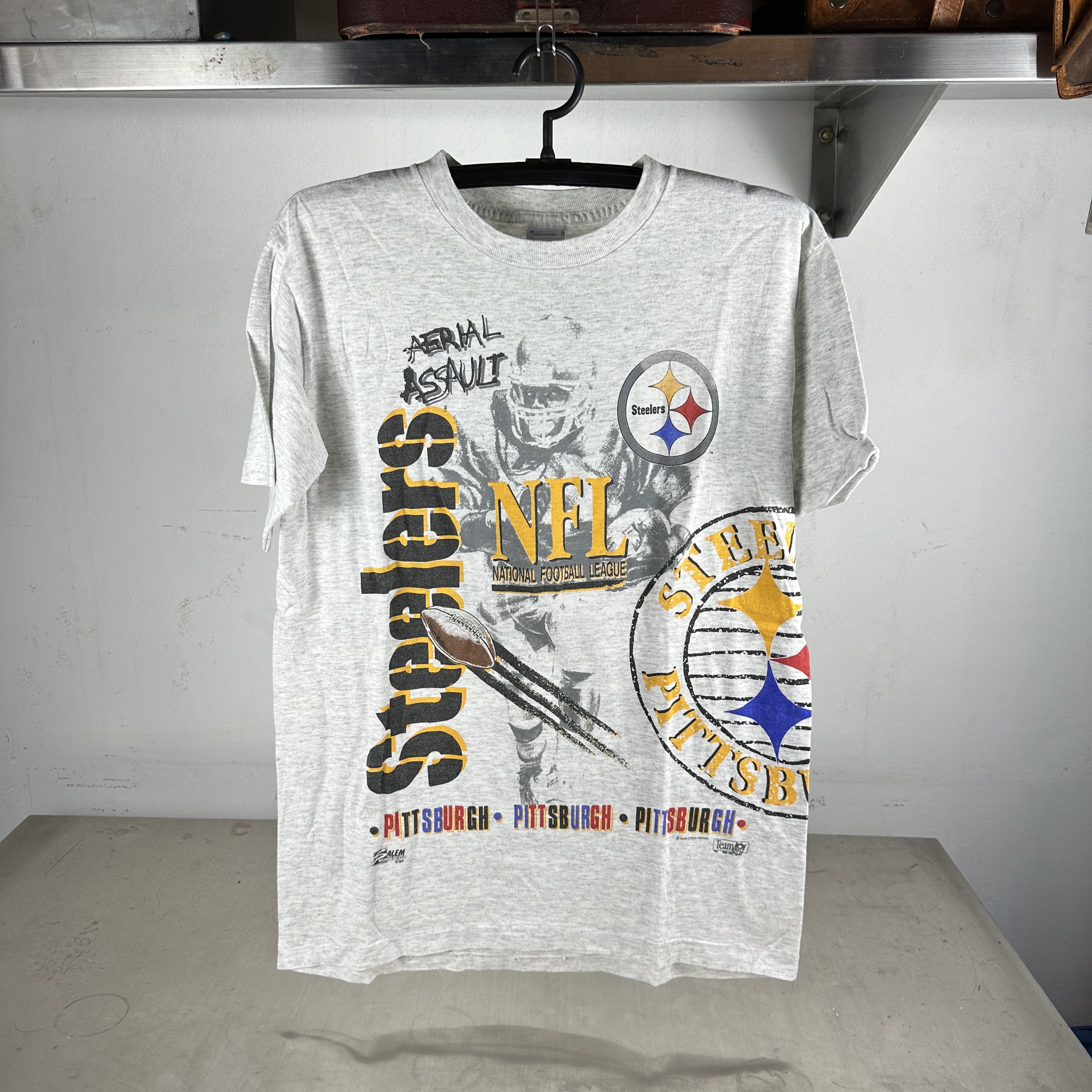 Vintage 1990 Pittsburgh Steelers NFL Aerial Assault AOP Salem Tee Size US L / EU 52-54 / 3 - 1 Thumbnail