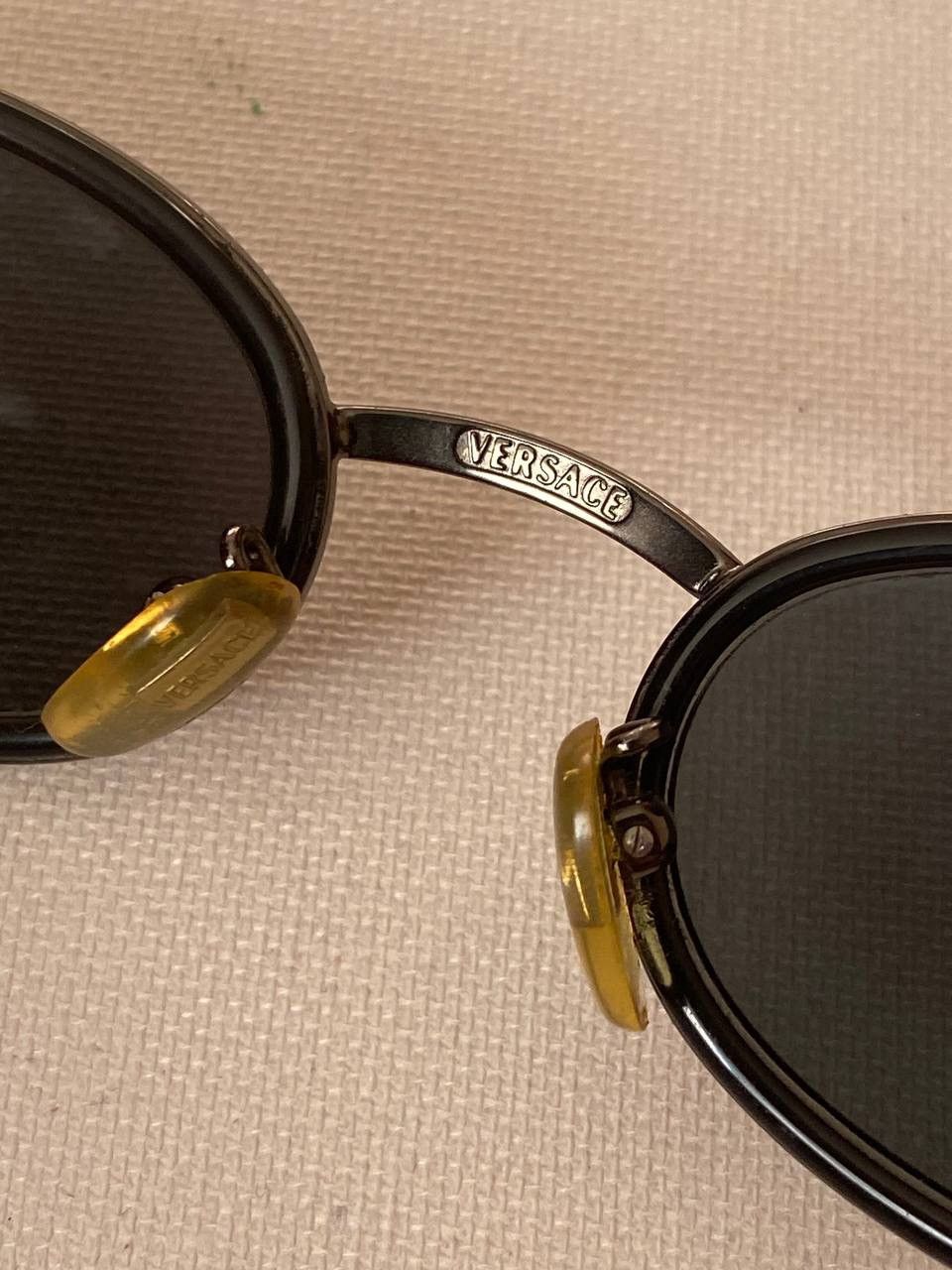 Versace Gianni Versace 1996 Vintage Oval Silver Medusa Sunglasses Size ONE SIZE - 8 Thumbnail