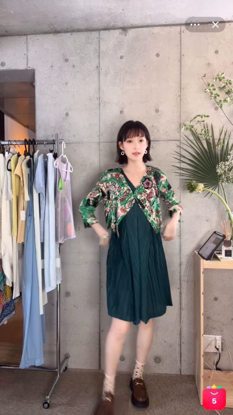 Issey Miyake Issey Miyake size:3 A medieval green Little Red Riding Hoo Size S / US 4 / IT 40 - 3 Thumbnail
