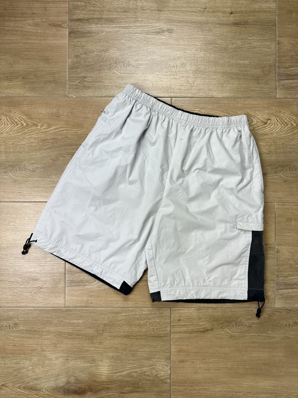 Nike × Vintage Vintage Y2K Nike Swoosh Logo Shorts Size US 34 / EU 50 - 2 Thumbnail