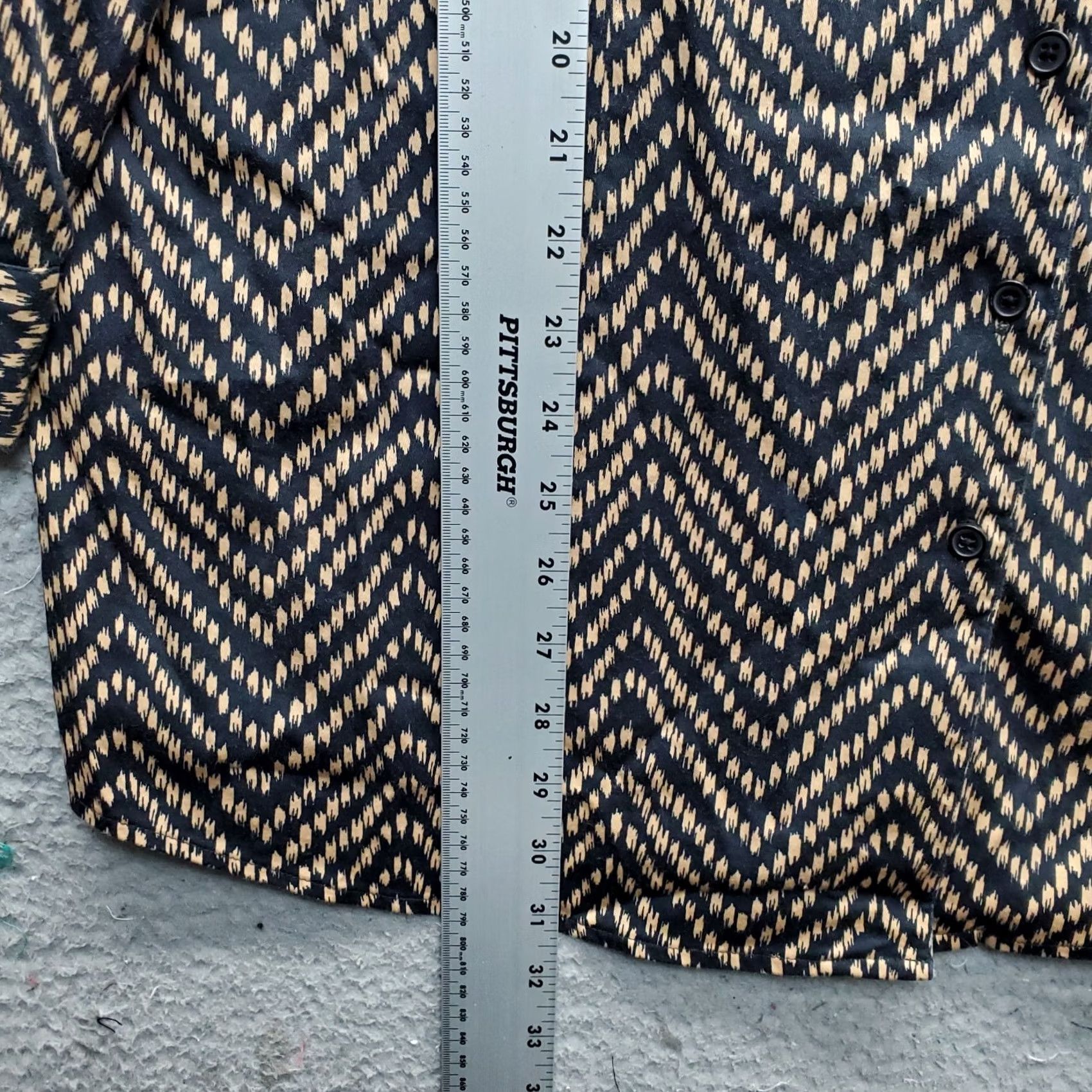 Vintage Chico's Womens XL Multi Chevron Print Tunic Shirt Long Sleeve Collared Button Up Size XL / US 12-14 / IT 48-50 - 3 Thumbnail