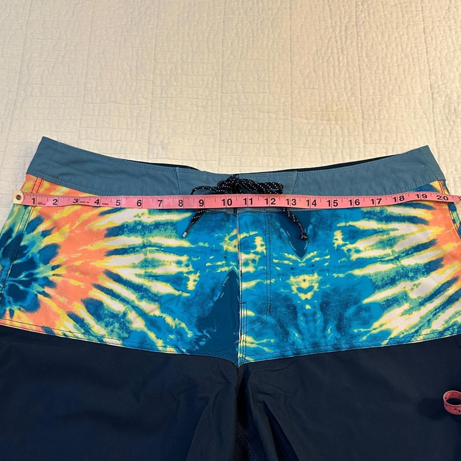 Billabong Billabong 36 Fifty 50 Men's Tie-Dye Board Shorts Surfing Size US 34 / EU 50 - 5 Thumbnail