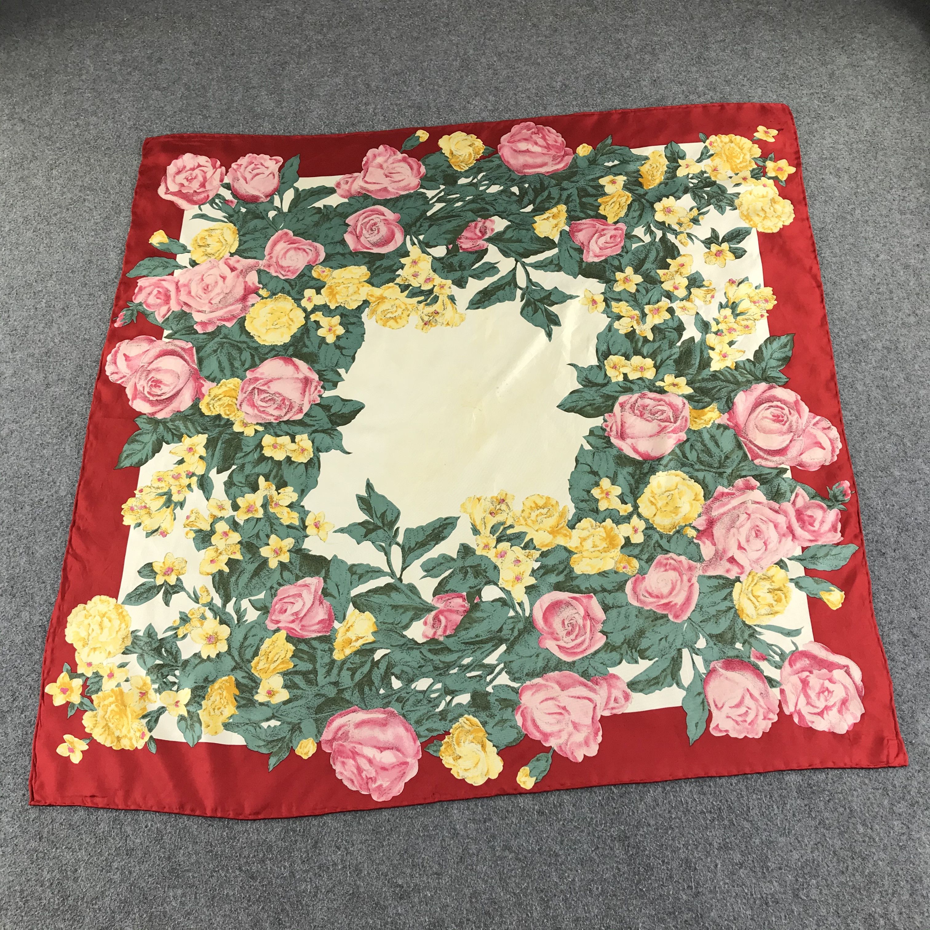 Japanese Brand Vintage Luxury Roses Hand Rolled Silk Scarf M27 Size ONE SIZE - 2 Thumbnail