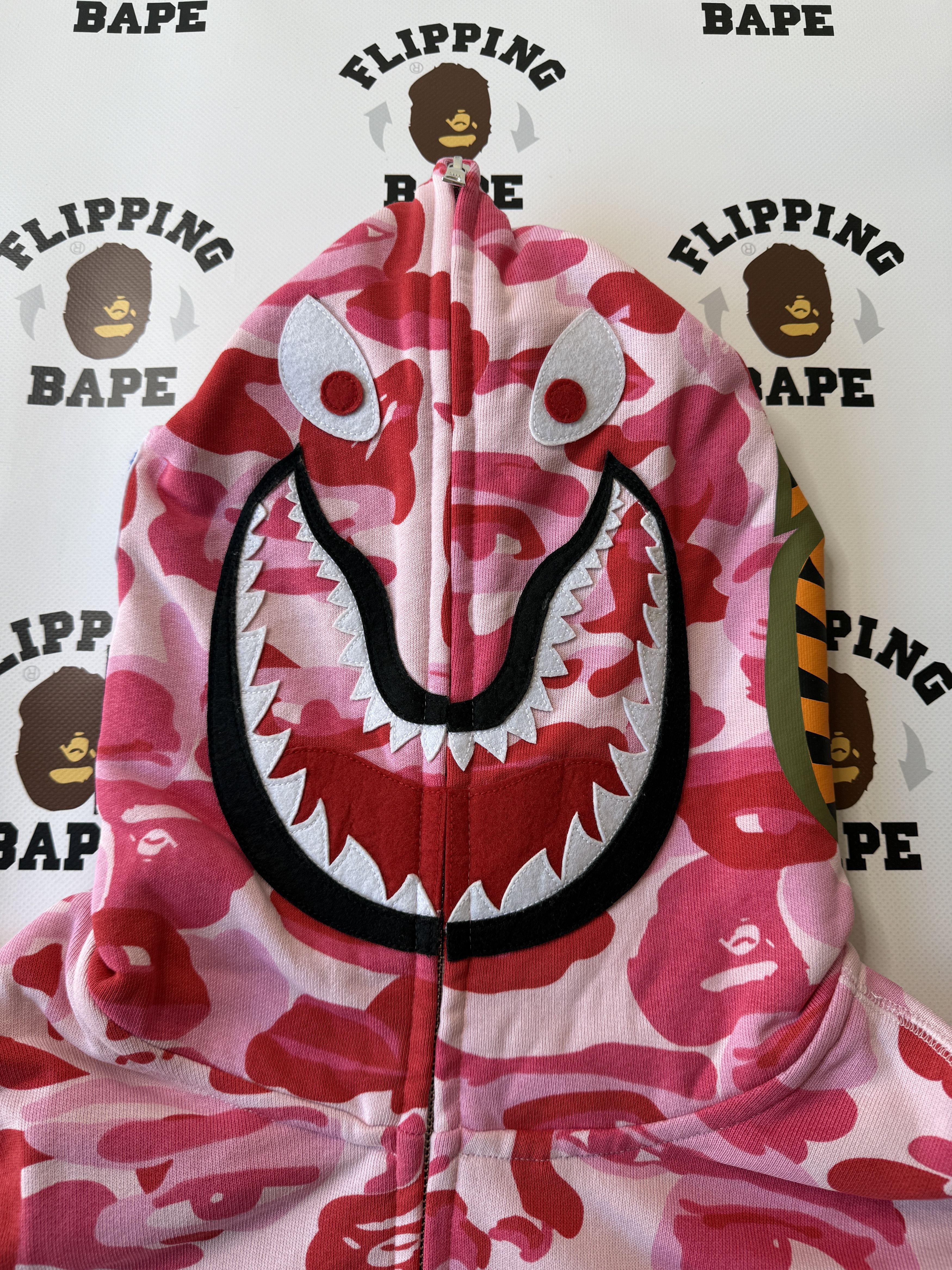 Bape BAPE X KIDSUPER CAMO SHARK FULL ZIP HOODIE Size US L / EU 52-54 / 3 - 3 Thumbnail