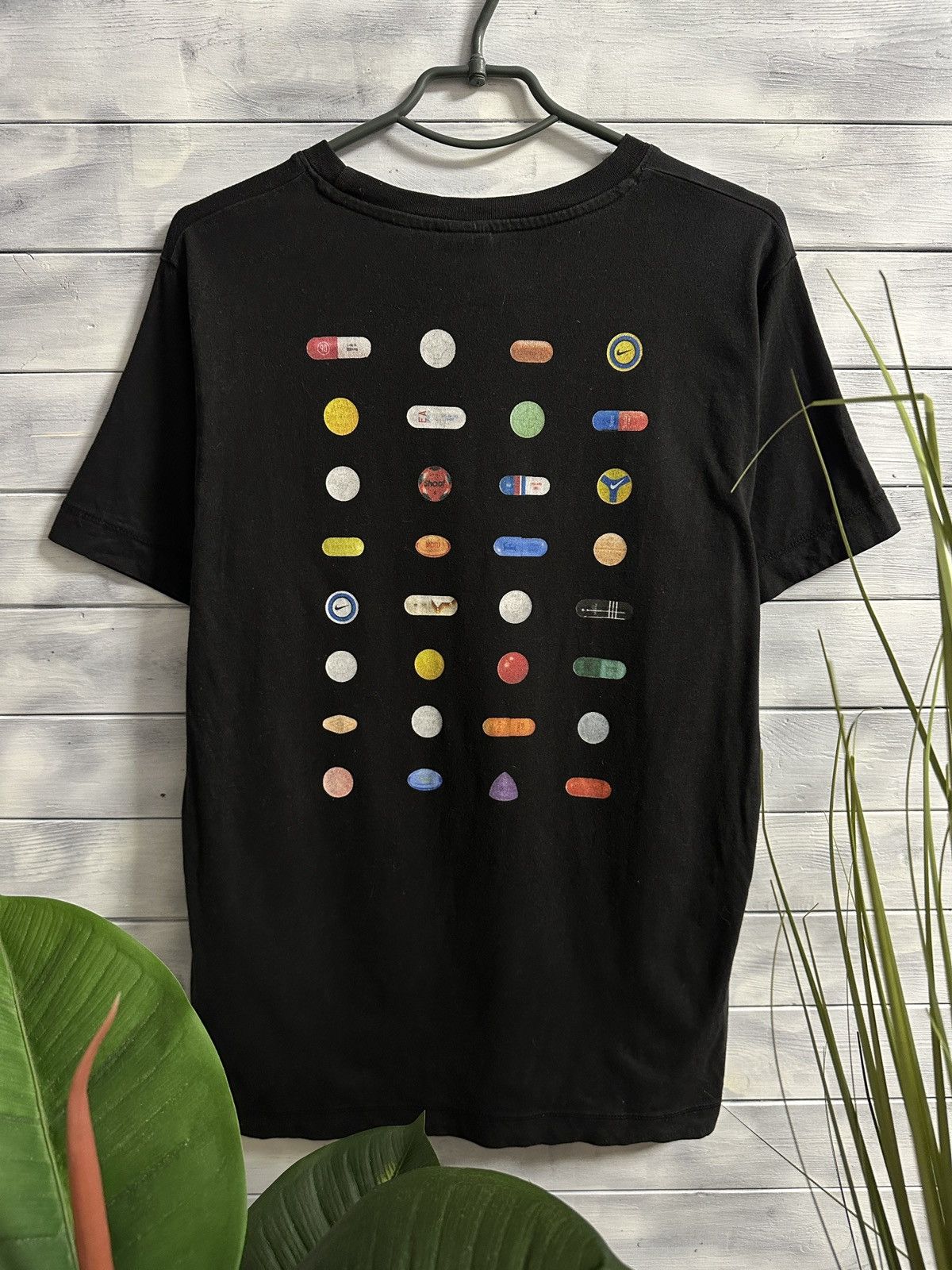 Other Art of Football "Addiction Pills" Graphic Tee Blokecore Size US M / EU 48-50 / 2 - 2 Thumbnail
