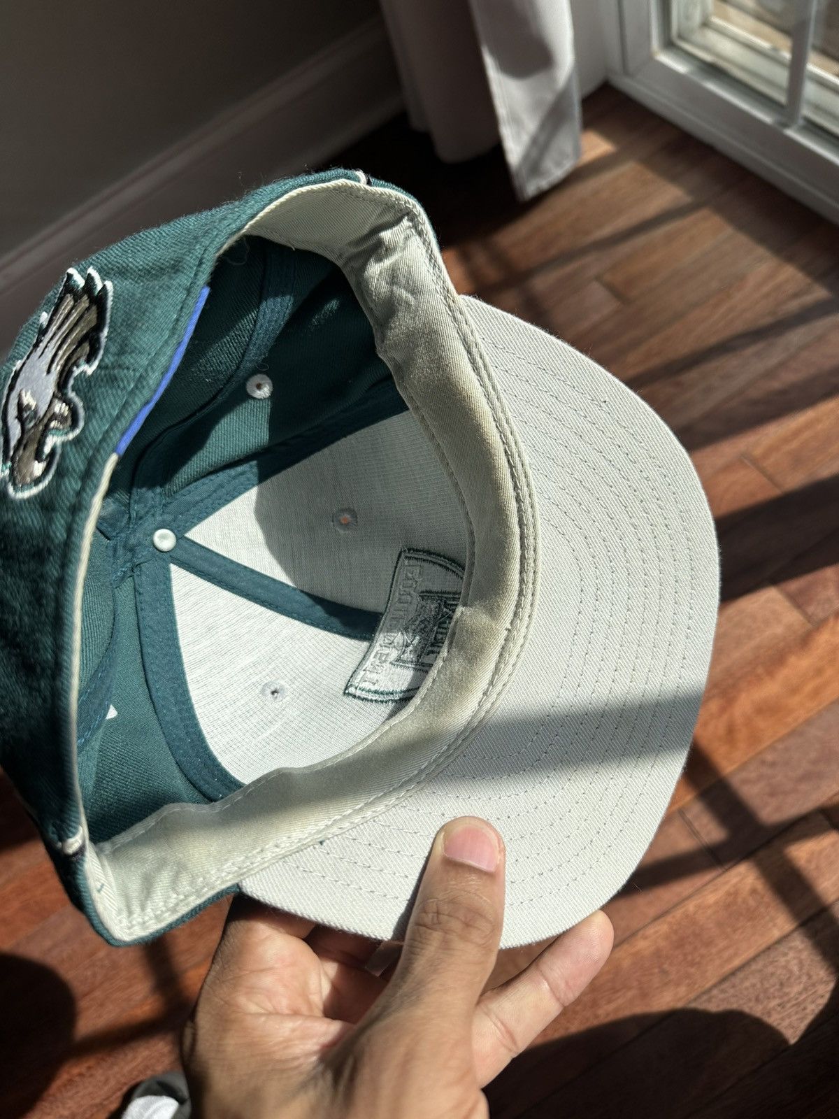 NFL Philadelphia Eagles Equipment Fitted hat 7.25 7 1/4 Size ONE SIZE - 4 Thumbnail