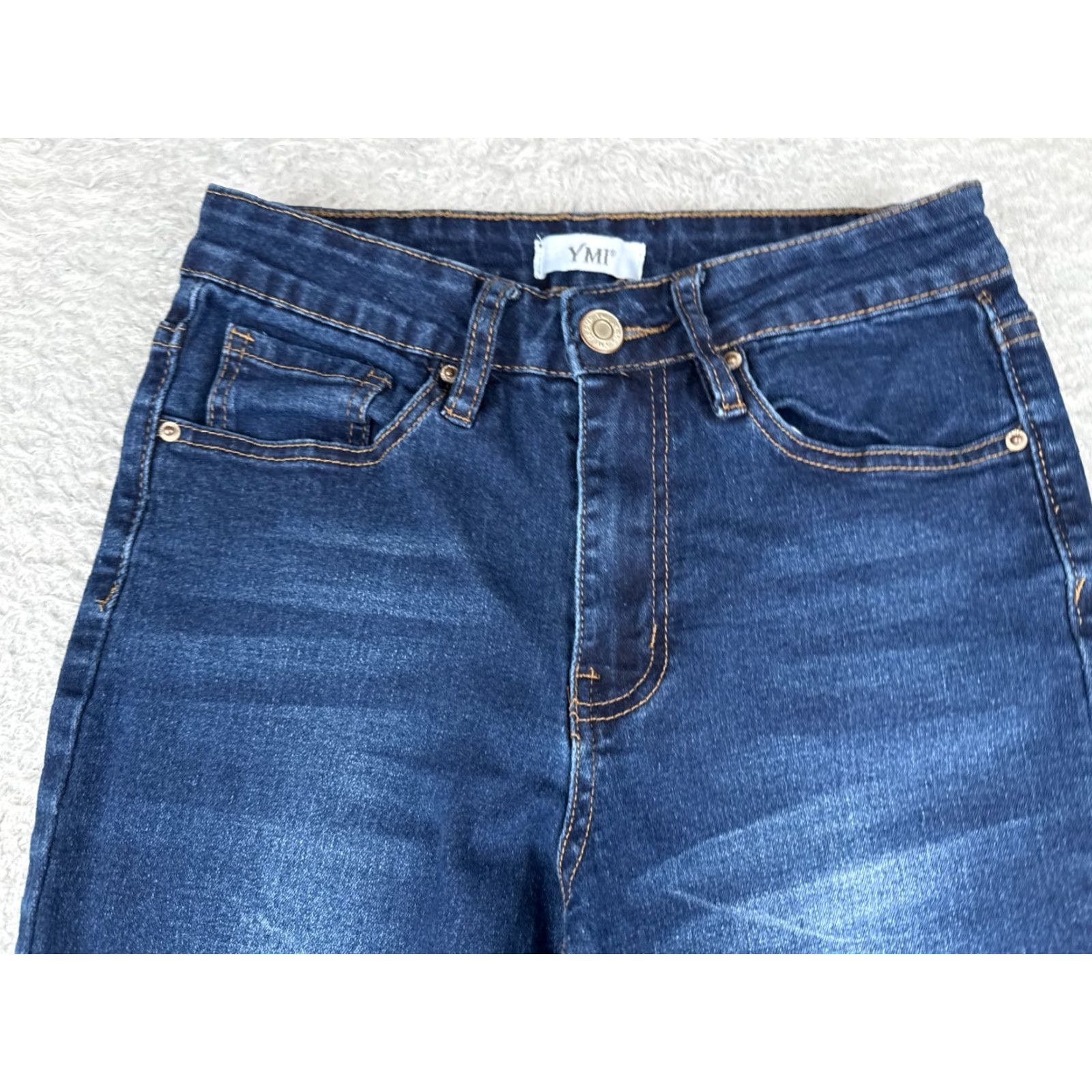 Vintage YMI Jeans Juniors 5 Blue Denim Flared Distressed Mid Rise Cotton Blend 24x31 Jeans Women Vintage No Zip 5-Pocket Design Inseam 31 in Light Export? Size 27" / US 4 / IT 40 - 4 Thumbnail