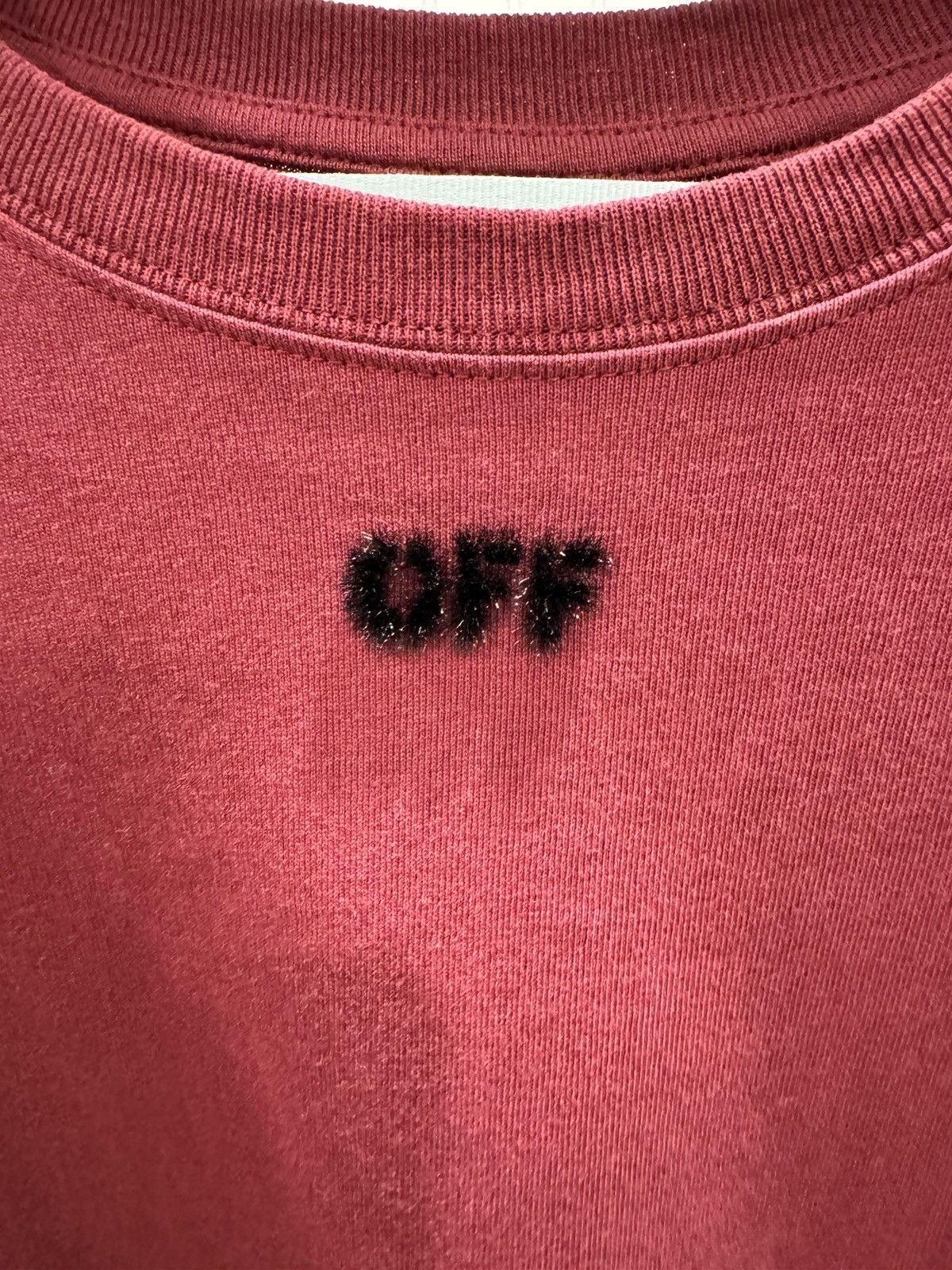 Off-White Off White Faux Fur Logo Tee Size XXS / US 00 / IT 34 - 6 Thumbnail