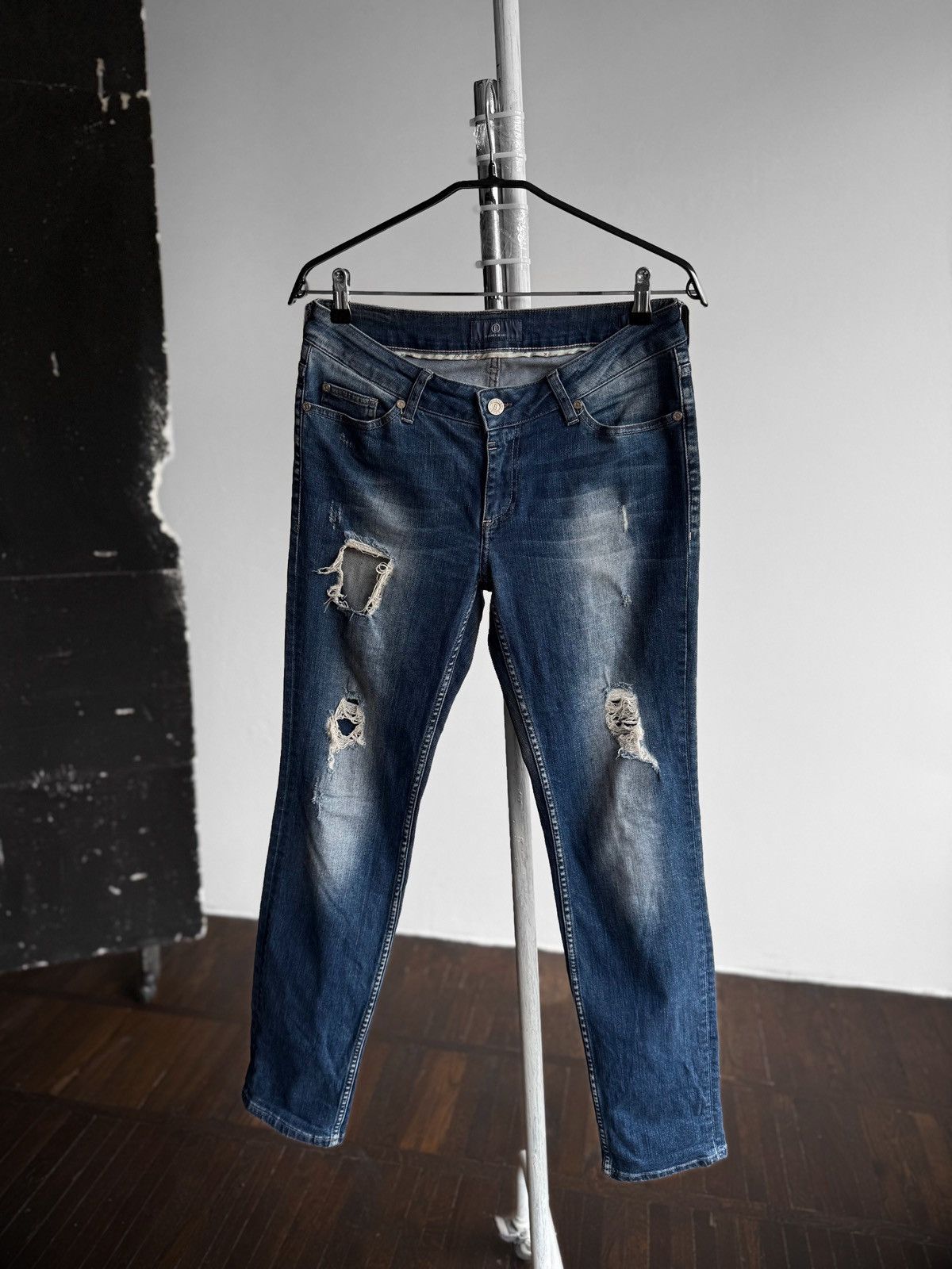 Bogner Bogner Jeans Womens Distressed Ripped Slim Fit Denim Jeans Size 32" / US 10 / IT 46 - 1 Thumbnail