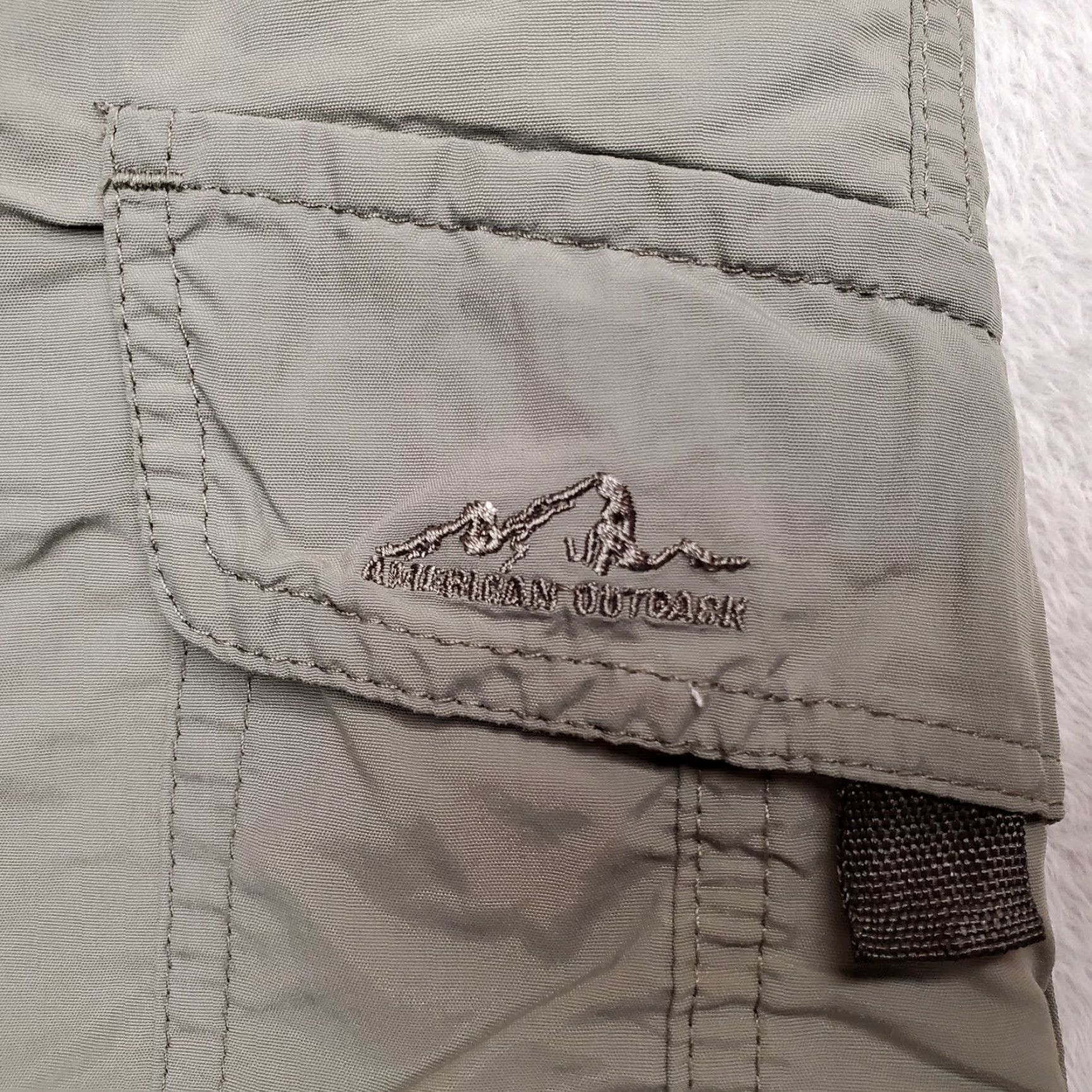 Vintage American Outback Shorts Mens S Green Cargo 100% Nylon Performance Blend Chino Pockets Zip Front Flat Front Casual Outdoor Mens Size US 29 - 3 Thumbnail