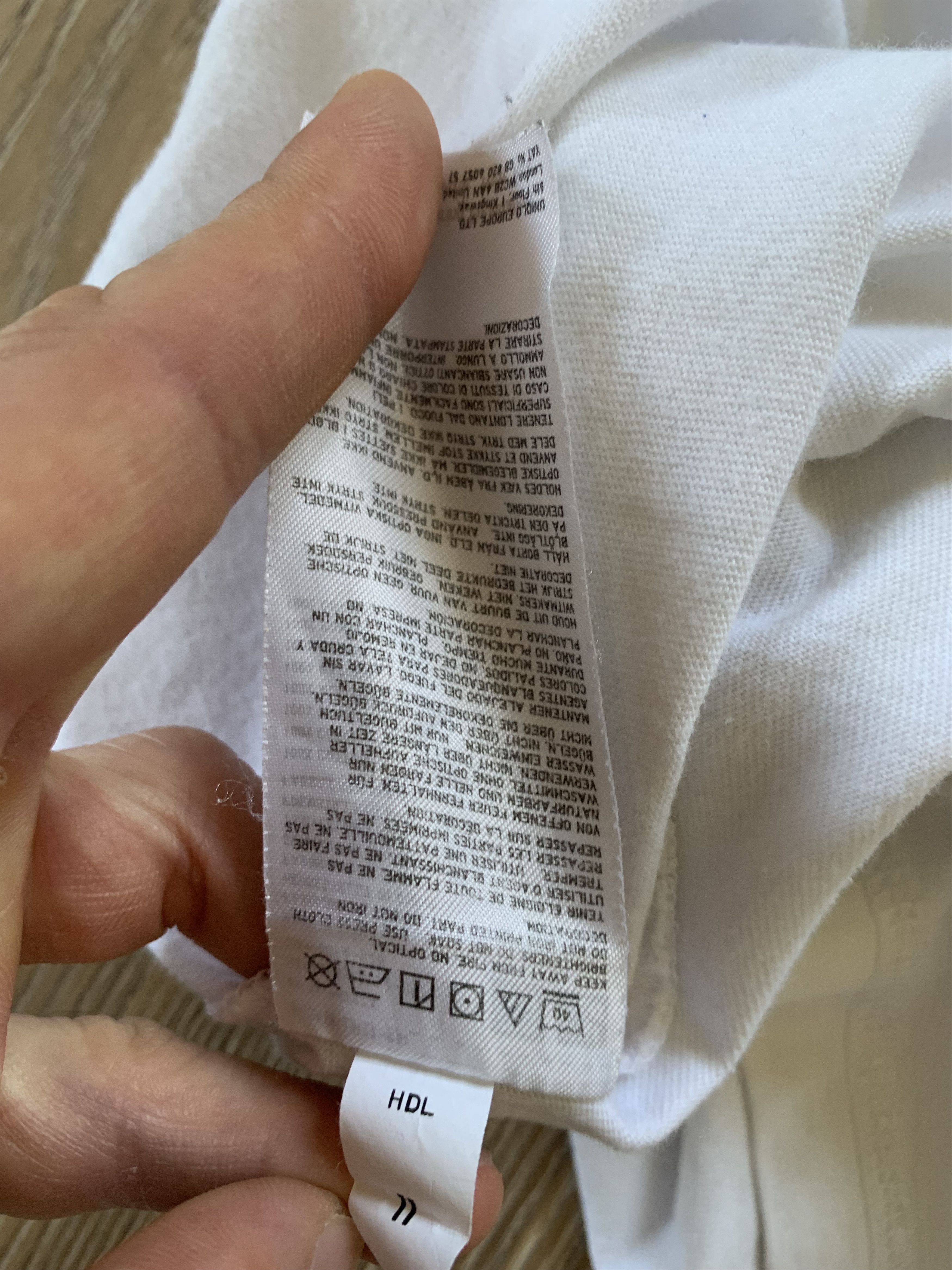 Japanese Brand × Keith Haring × Uniqlo Keith Haring Uniqlo White Pocket T Shirt Size US XL / EU 56 / 4 - 10 Thumbnail