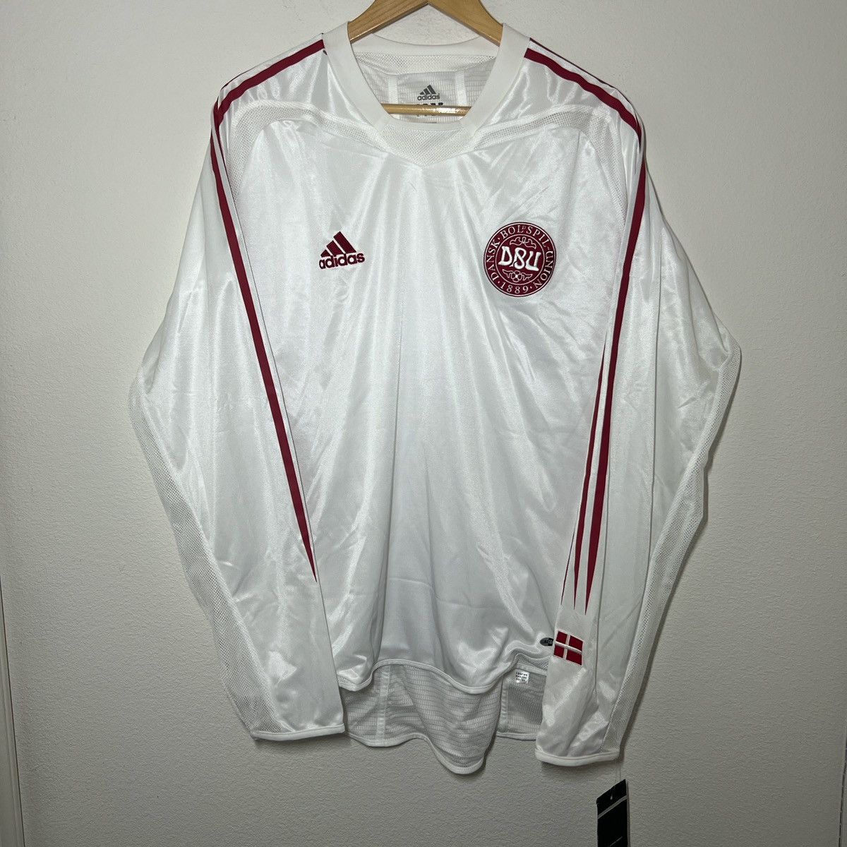 Adidas Denmark Euro 2004 Away Long Sleeve Jersey | Vintage Soccer Size US XL / EU 56 / 4 - 1 Thumbnail