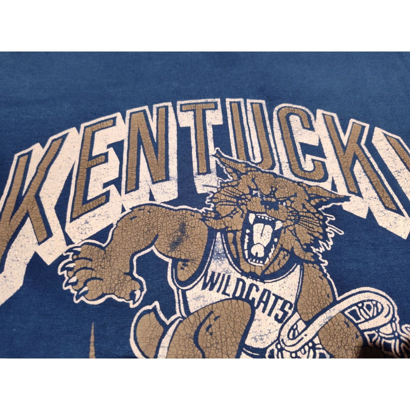 NCAA VINTAGE Swingster Kentucky Wildcats 80s Blue Graphic T-Shirt XL Made In USA NCAA Size US L / EU 52-54 / 3 - 5 Thumbnail