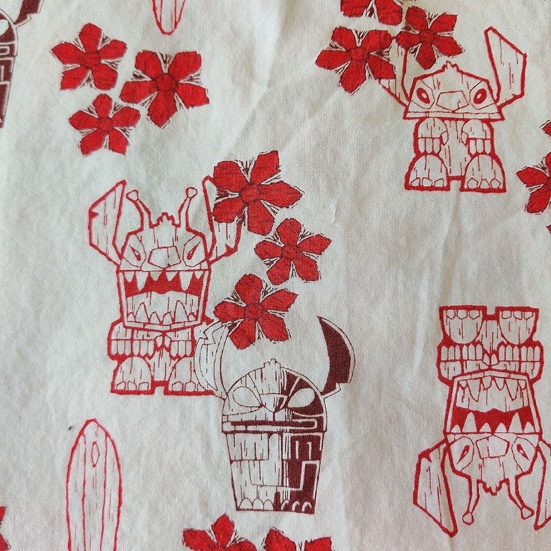 Disney Disney Lilo & Stitch Tiki Woven Button-Up Shirt sz S Size US S / EU 44-46 / 1 - 6 Thumbnail