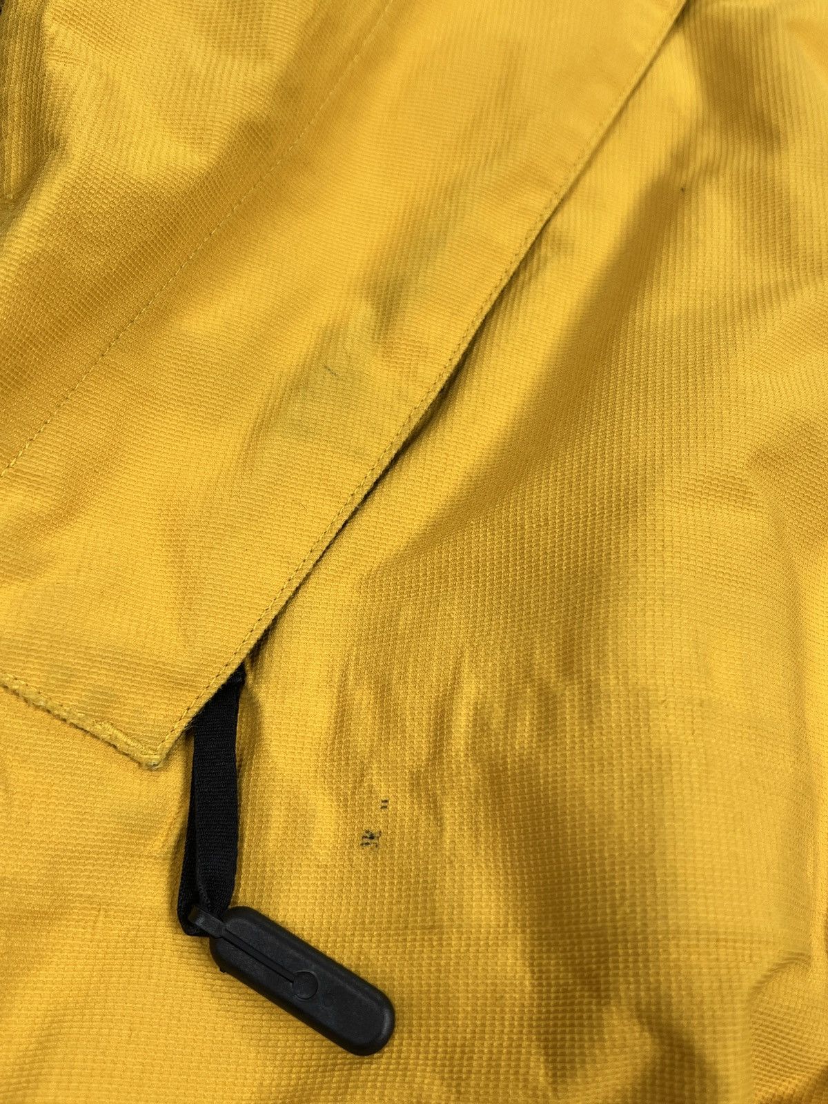 Mountain Hardwear Mountain Hardwear Gore Tex XCR Jacket Size L gorpcore Size US L / EU 52-54 / 3 - 5 Thumbnail