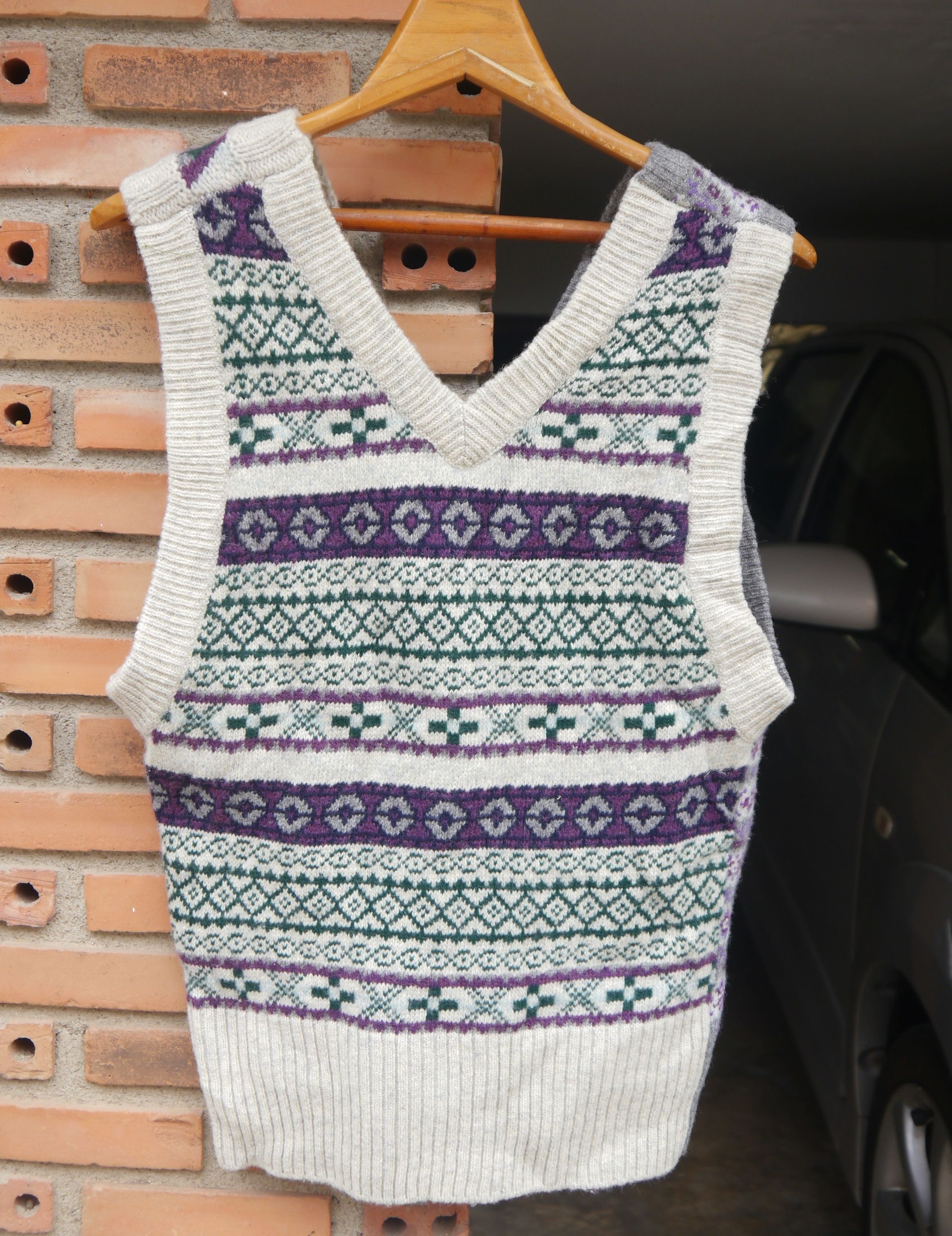 Japanese Brand (J721) Beams Boy Maturely Purple Gray V neck Fair Isle Style Size S / US 4 / IT 40 - 5 Thumbnail