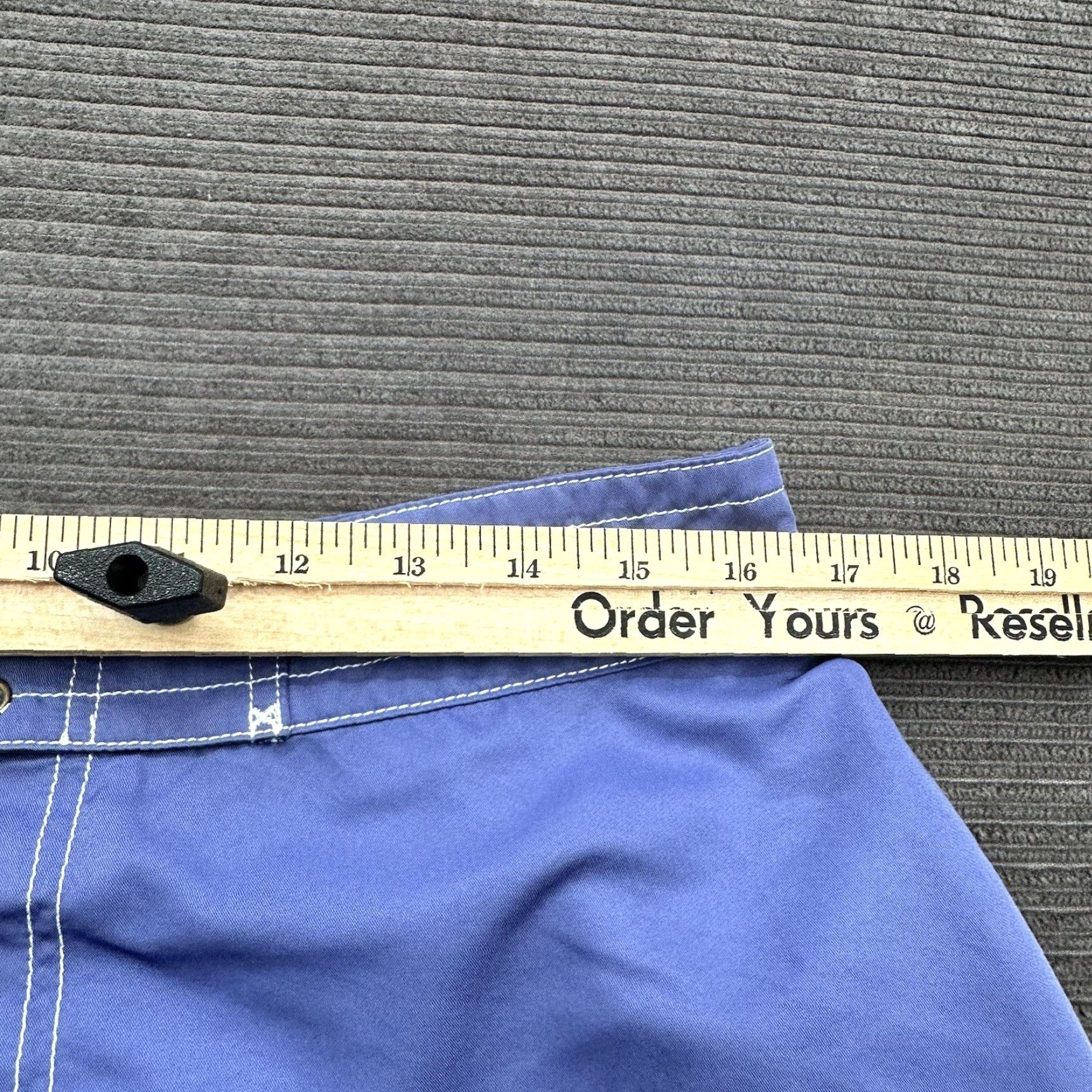 Vineyard Vines Vineyard Vines Shorts Men 33 Purple Polyester Beach Swimming Weekend Outdoors Board Short Regular Fit Logo Breathable Drawstring Pockets 9in Inseam Size US 33 - 4 Thumbnail