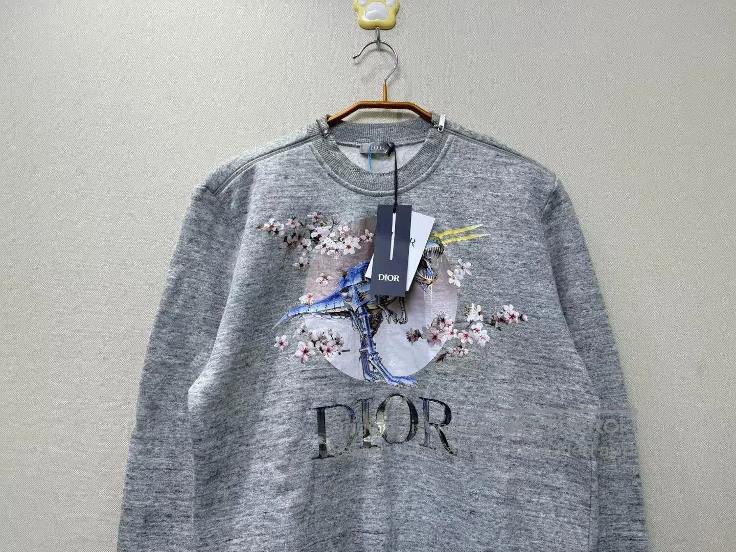 Dior gray dinosaur cherry blossom sweatshirt. Size US S / EU 44-46 / 1 - 2 Thumbnail