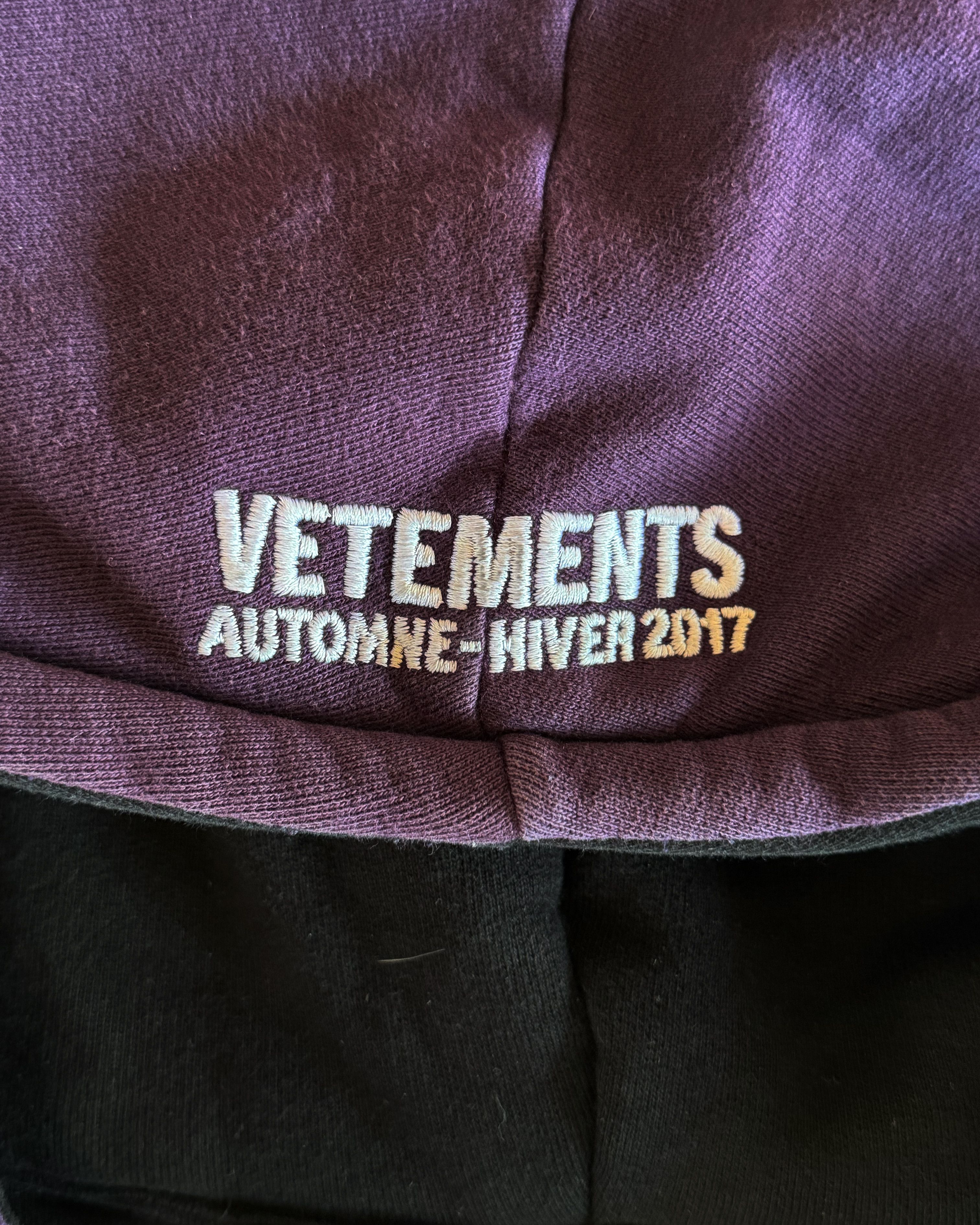 Vetements VETEMENTS AW2017 TFD/11 INCH GUN CLUB REVERSIBLE HOODIE Size US M / EU 48-50 / 2 - 7 Thumbnail