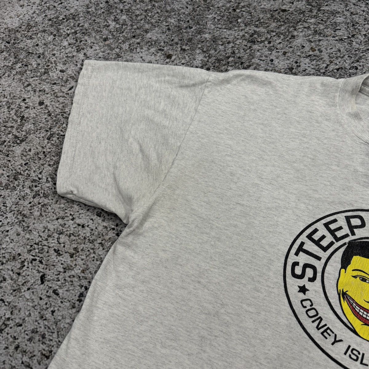 Vintage 90s Steeplechase Coney Island New York Faded Tee Size US L / EU 52-54 / 3 - 7 Thumbnail
