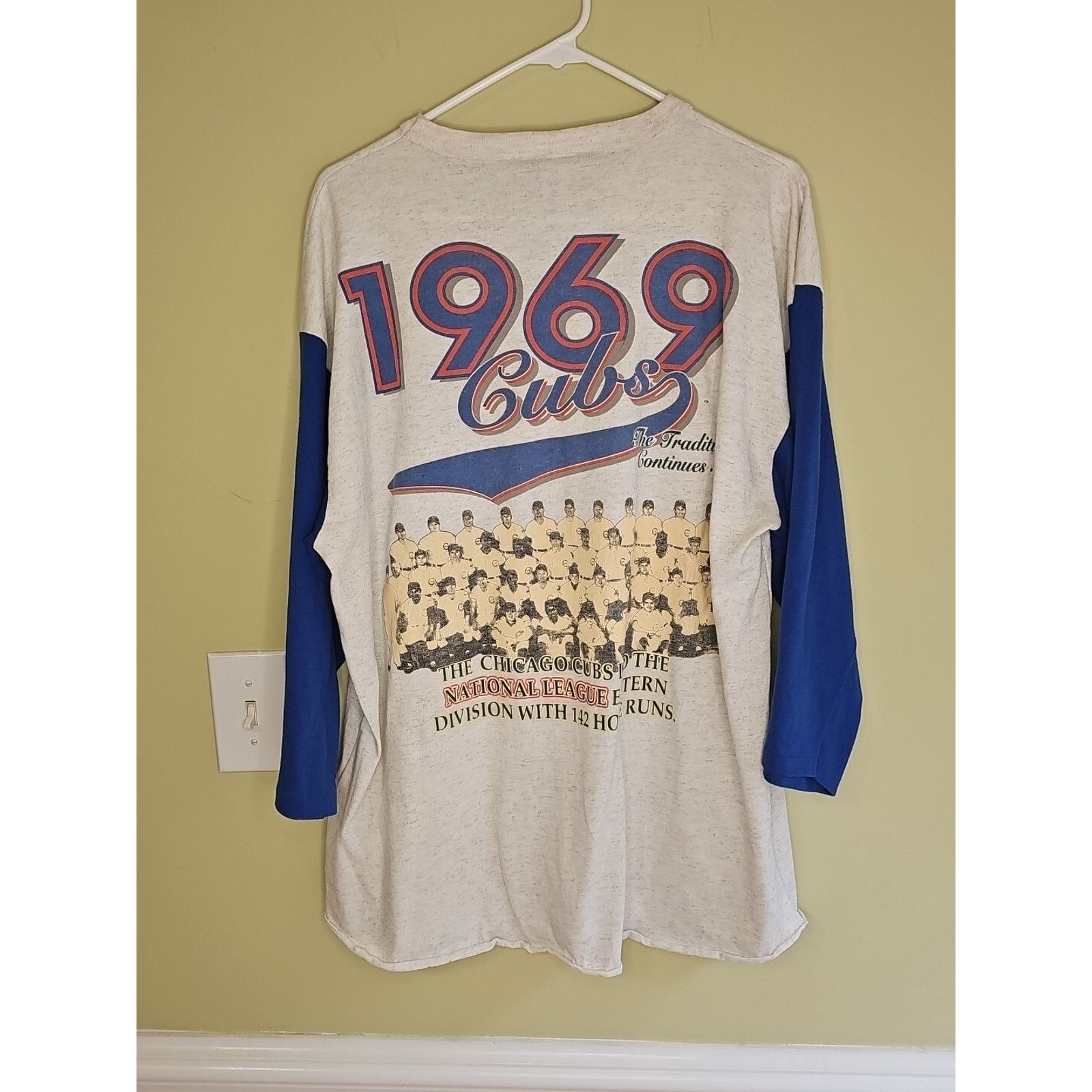 These Glory Days VTG 90s Chicago Cubs Wrigley Field T-Shirt Glory Days Men L Size US L / EU 52-54 / 3 - 5 Thumbnail