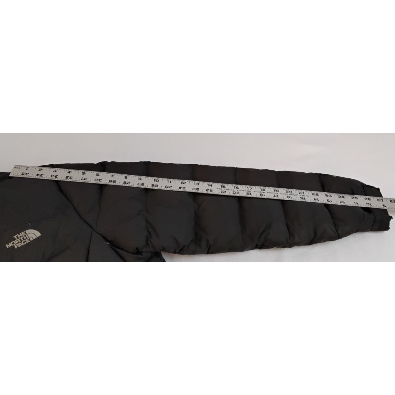The North Face The North Face Down Puffer Coat Women's L Black Some Snags Size L / US 10 / IT 46 - 18 Thumbnail