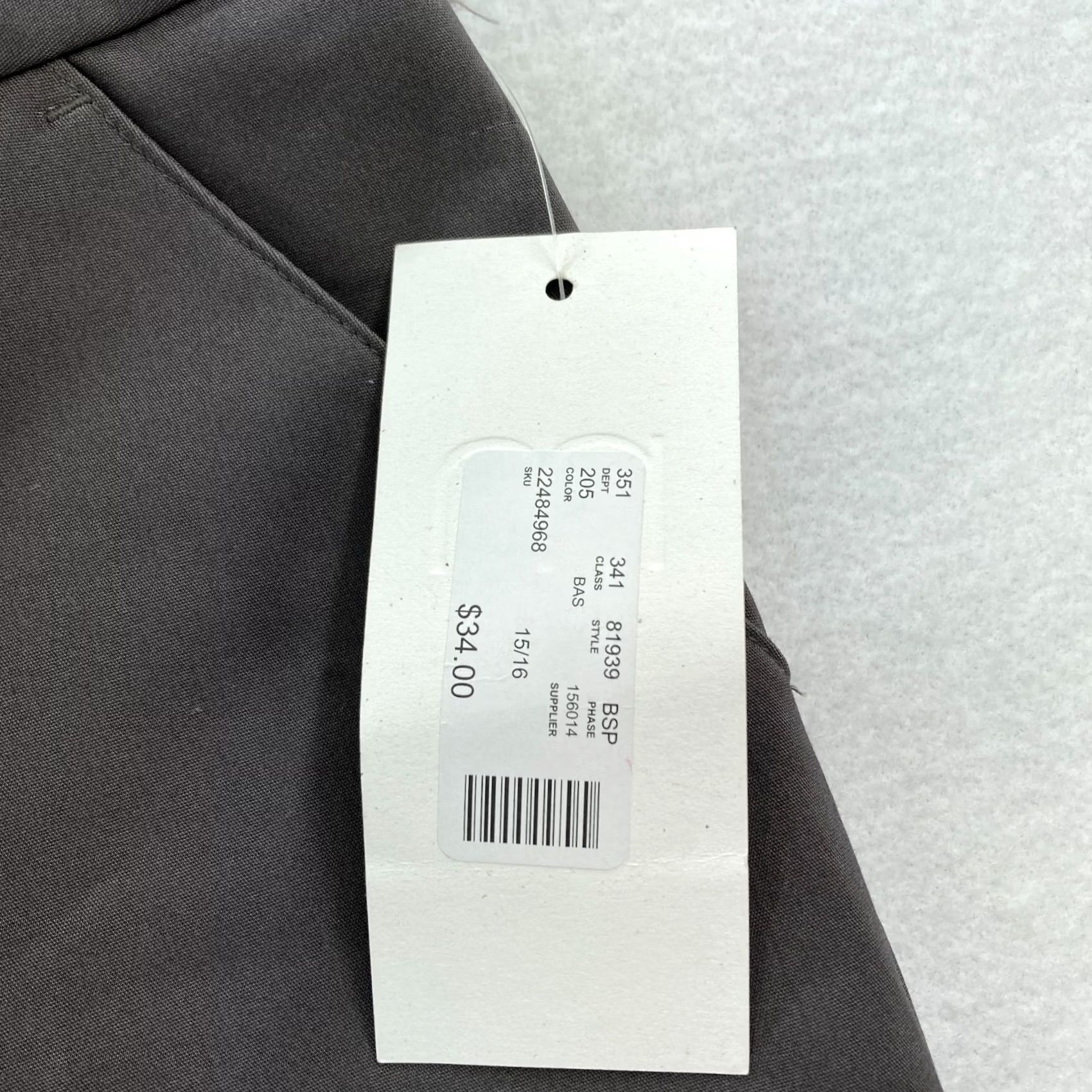 Vintage Maurices Smart Crop Womens 15/16 Gray Stretch Fabric Mid Rise Capri Casual NWT Size ONE SIZE - 5 Thumbnail