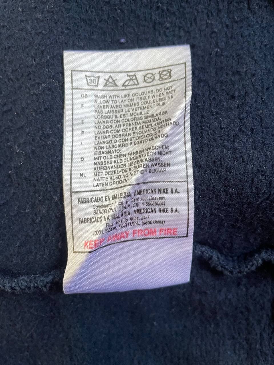 Nike Nike Sweatshirt Crewneck Navy Vintage 1990s Size US L / EU 52-54 / 3 - 13 Thumbnail