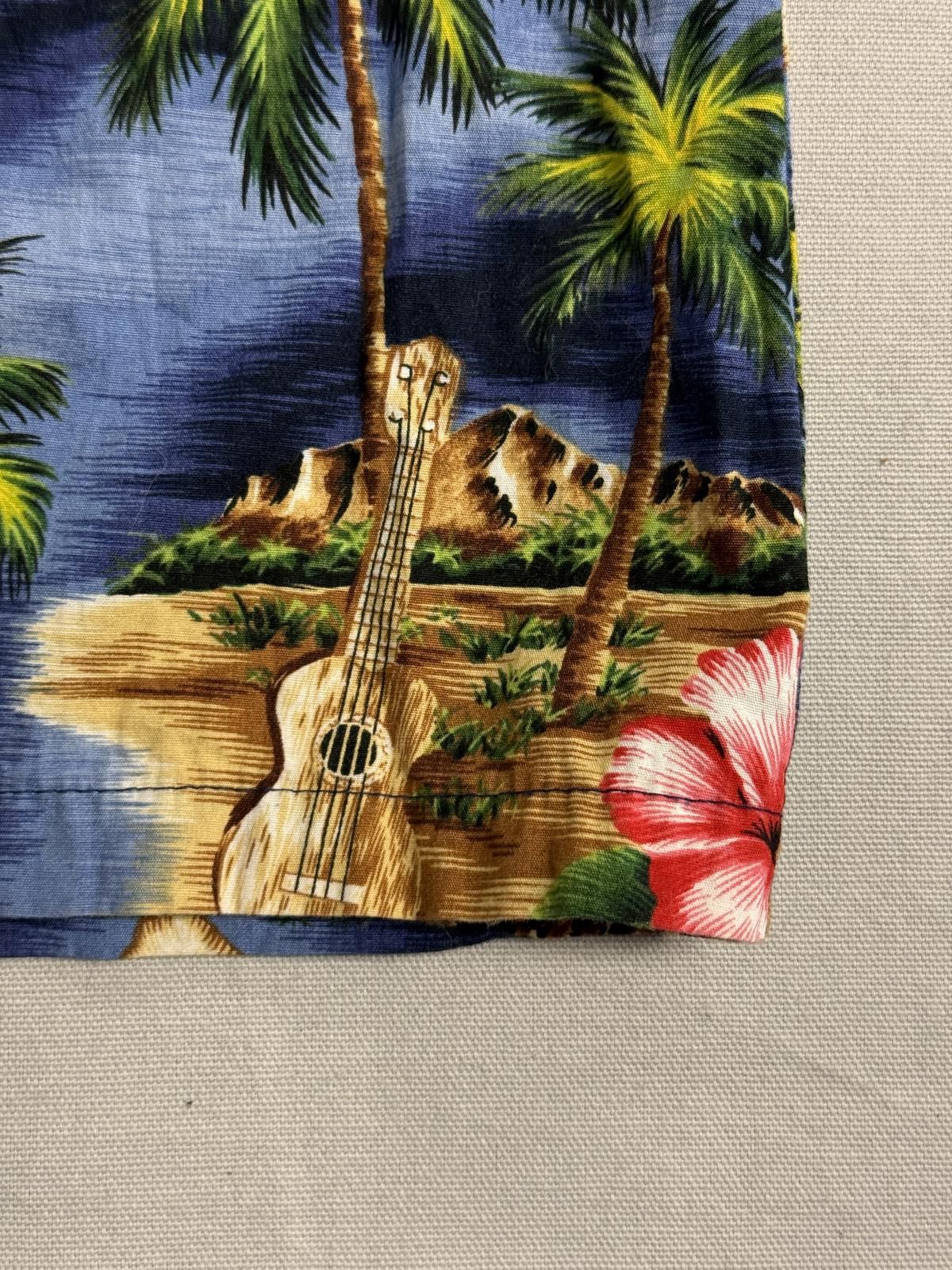 Other RJC Mens Hawaiian Shirt Hawaiian Islands Made in Hawaii - M Size US M / EU 48-50 / 2 - 7 Thumbnail