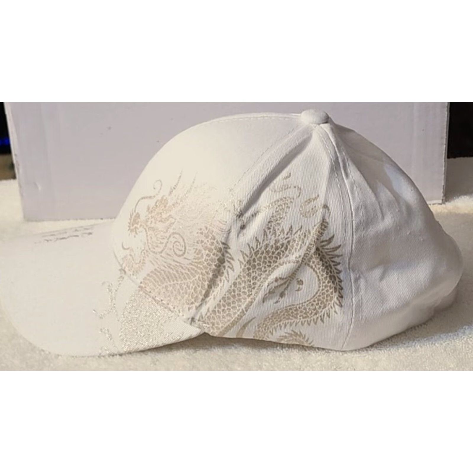 Vintage VINTAGE Chinese Dragon Fantasy Mythical Adjustable Baseball Cap Men White Cap Size ONE SIZE - 2 Thumbnail
