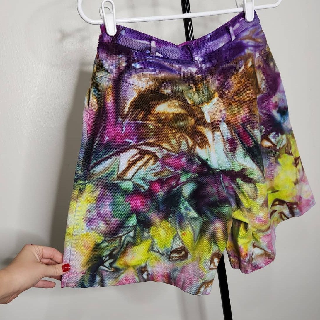 Woolrich Woolen Mills Vintage Woolrich High Waist Mom Shorts Ice Tie Dye Size 10 Size 28" / US 6 / IT 42 - 7 Thumbnail