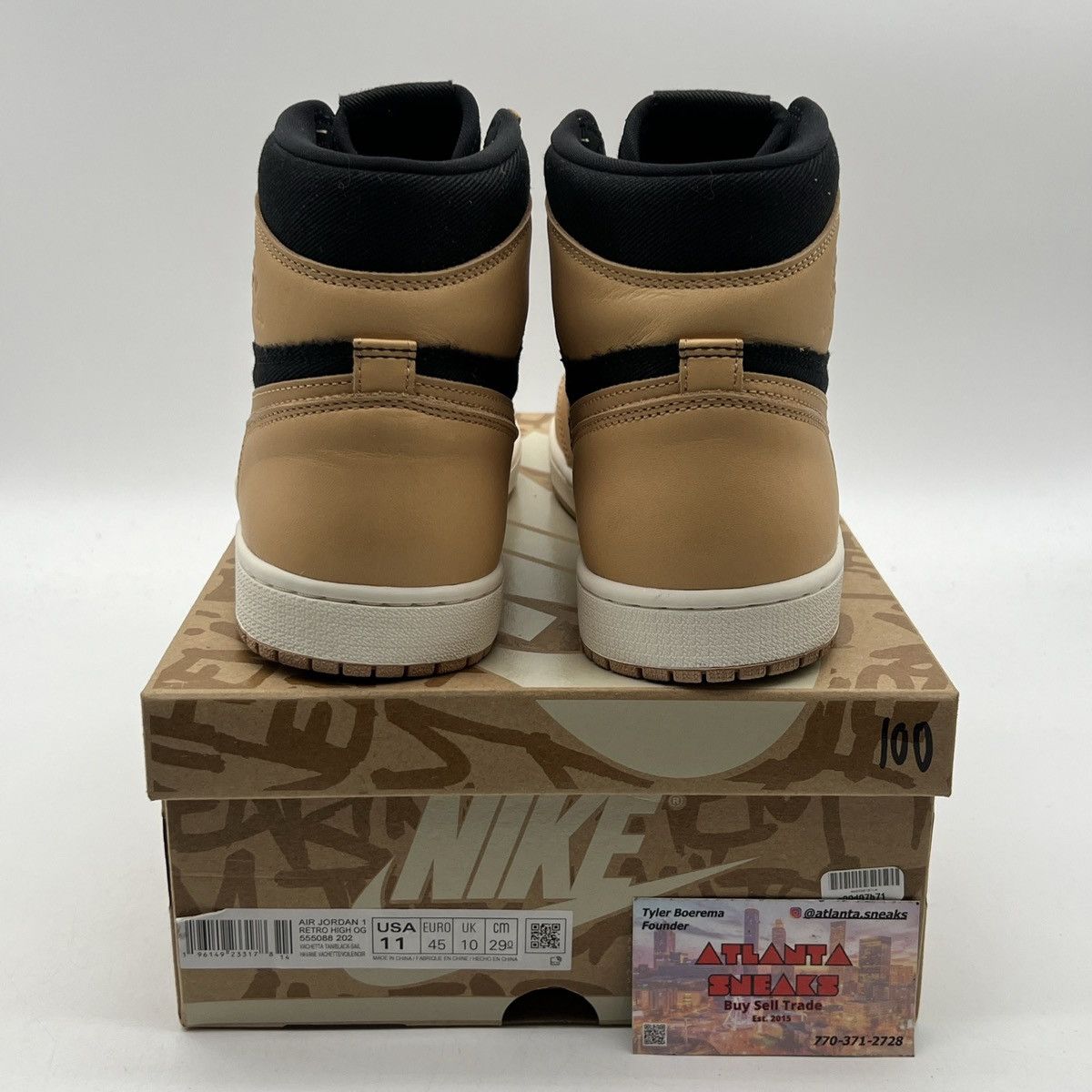 Nike Air Jordan 1 high heirloom Size US 11 / EU 44 - 3 Thumbnail