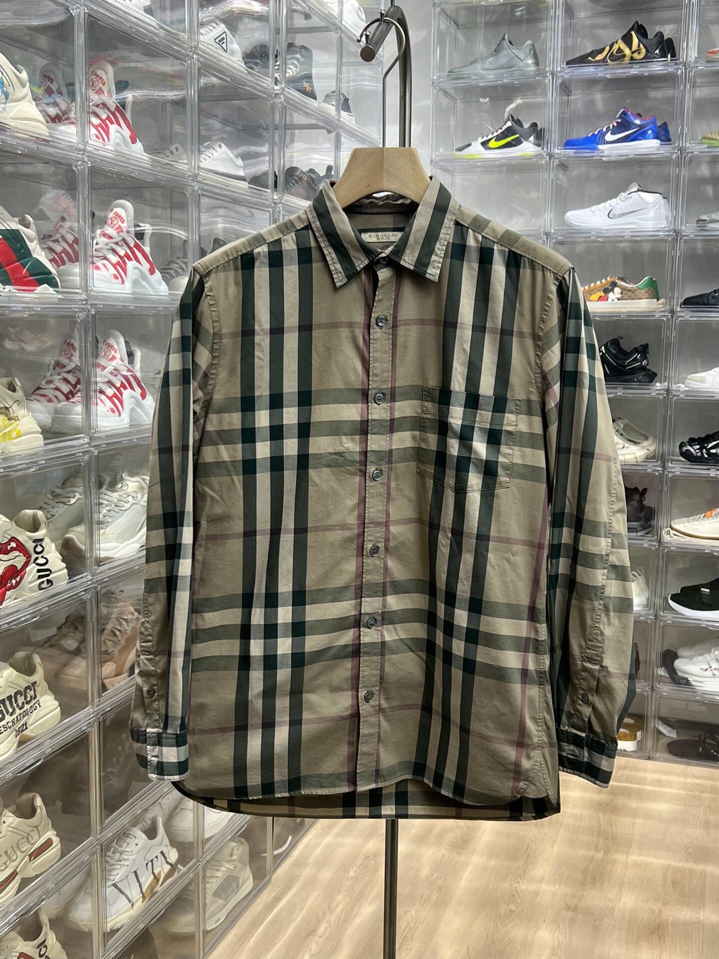 Burberry Burberry Plaid Brown Shirt m Men Size US M / EU 48-50 / 2 - 1 Thumbnail