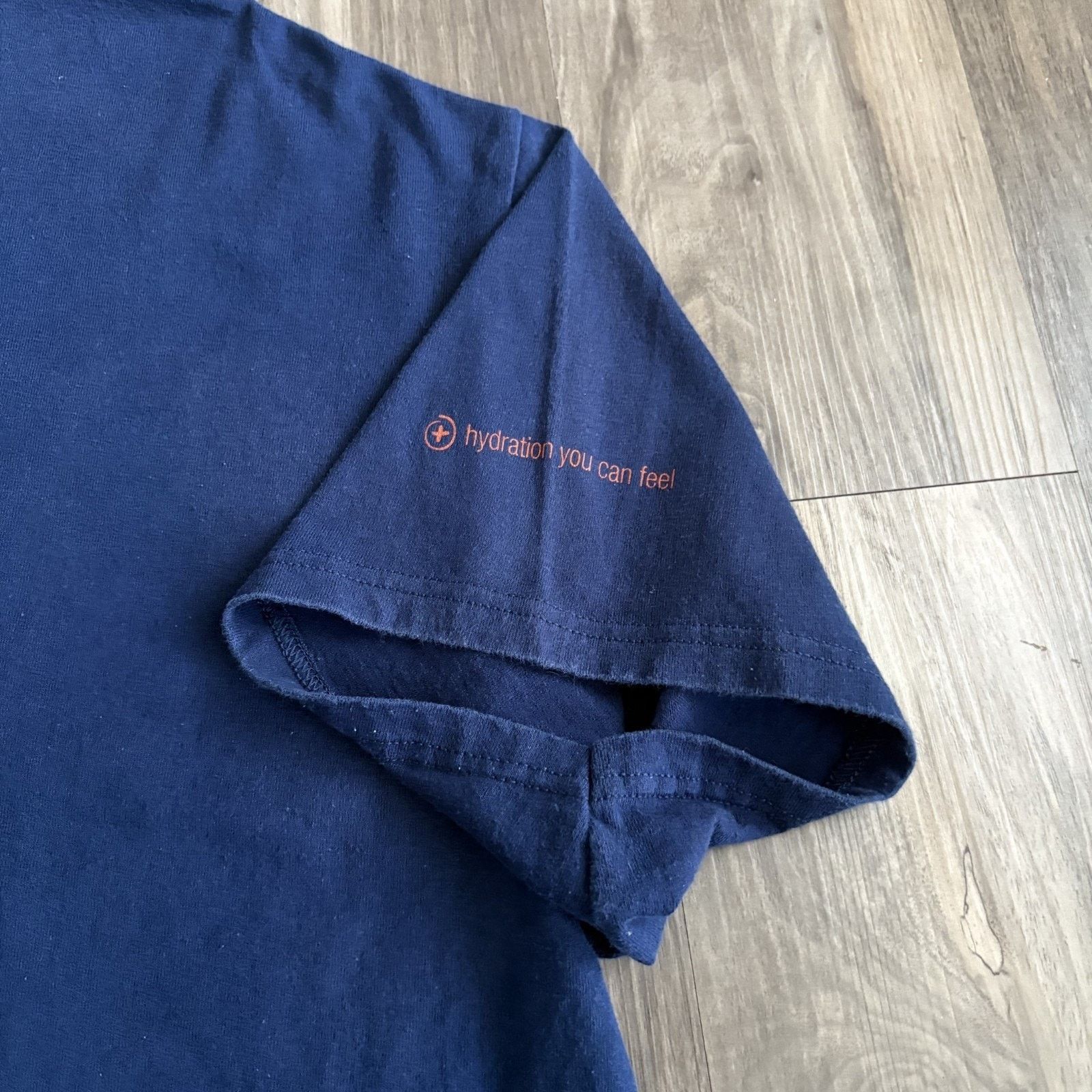 Vintage Vintage Smart Water Promo T-Shirt Men's Size XL Blue Size US XL / EU 56 / 4 - 2 Thumbnail