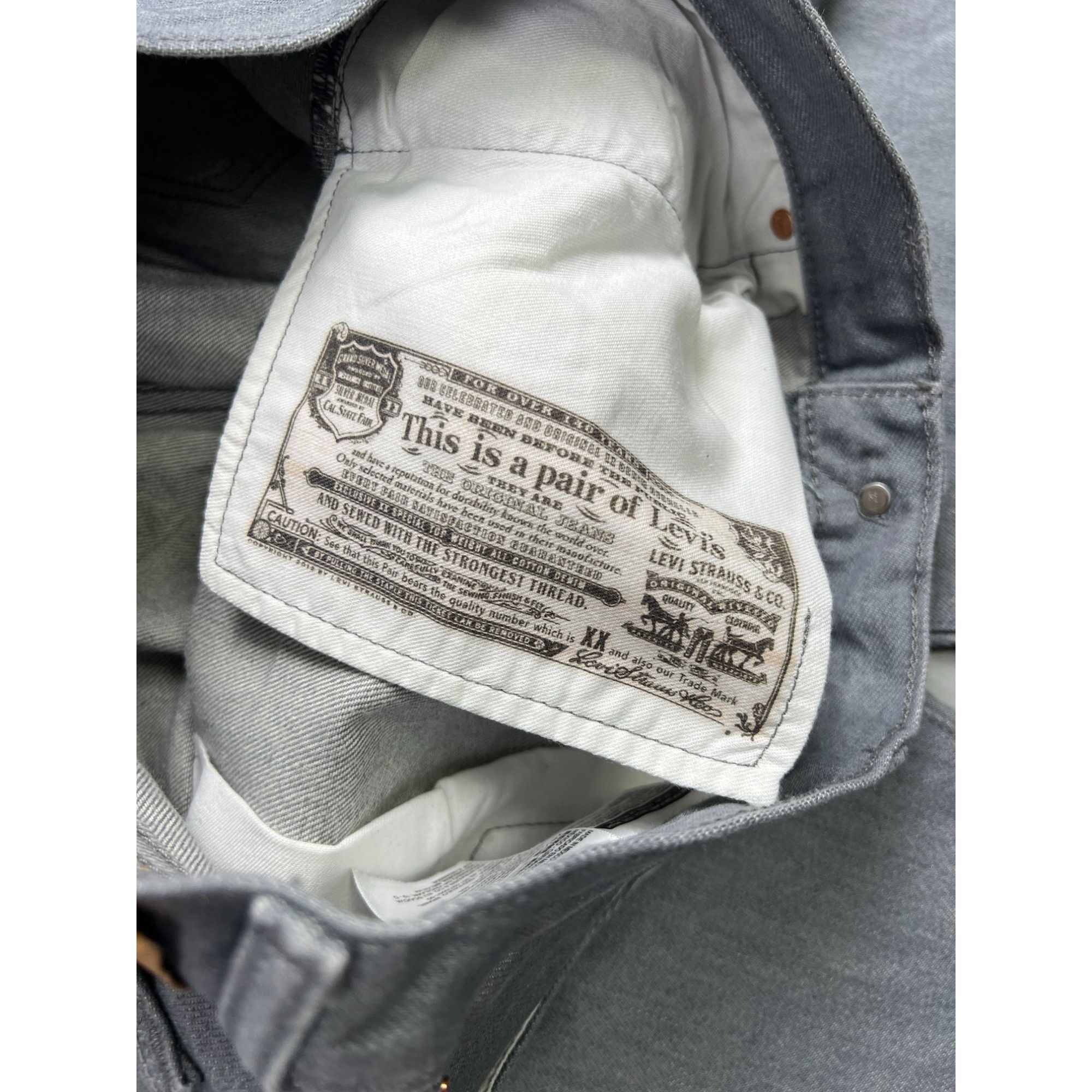 Levi's NWOT Levi’s 501 Gray Denim Jeans Pants (Y0916) Size US 36 / EU 52 - 8 Thumbnail