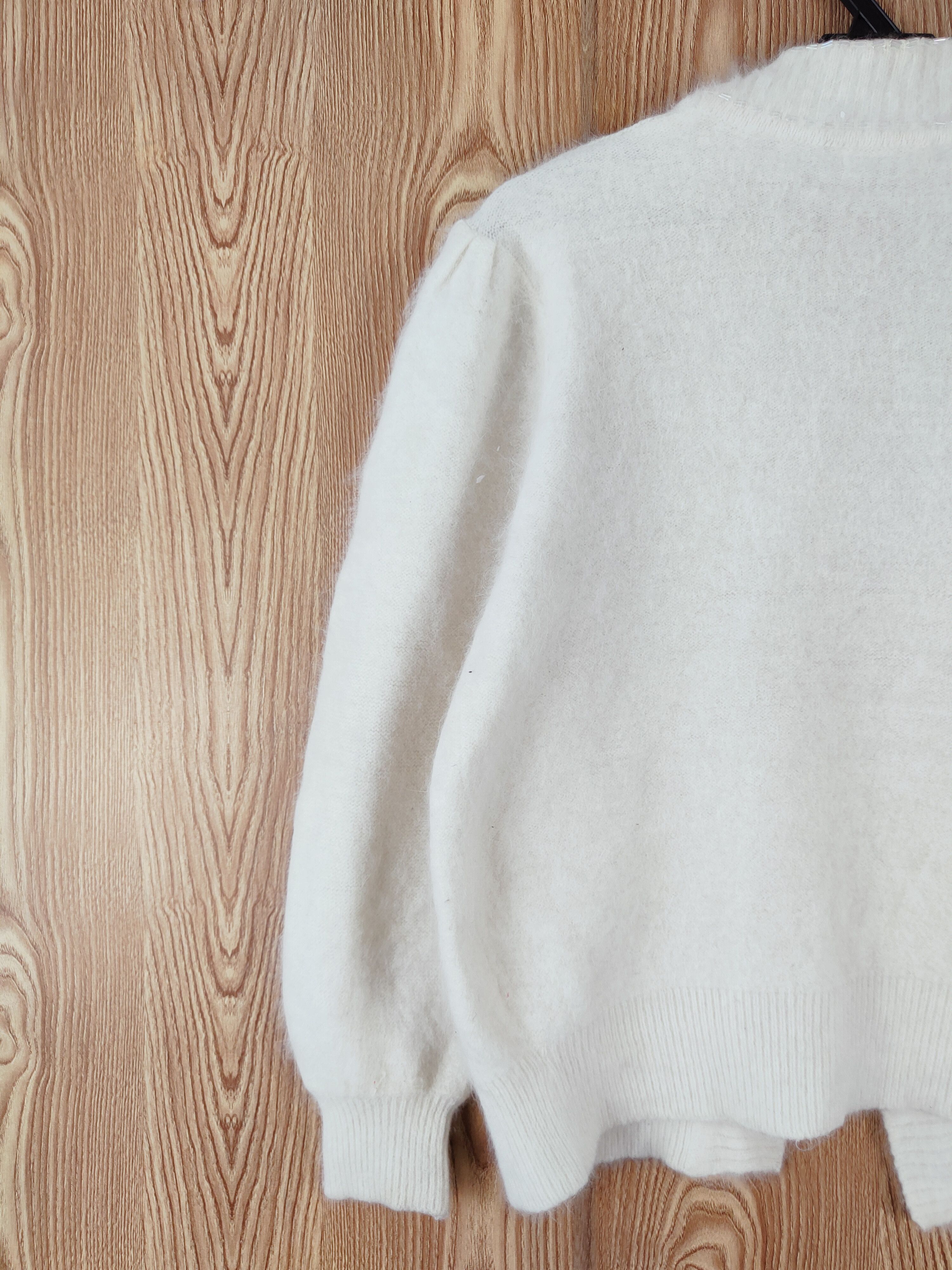 Japanese Brand × Vintage Patria Escala White Fur Mohair Knitwear Cardigan #W484 Size S / US 4 / IT 40 - 9 Thumbnail