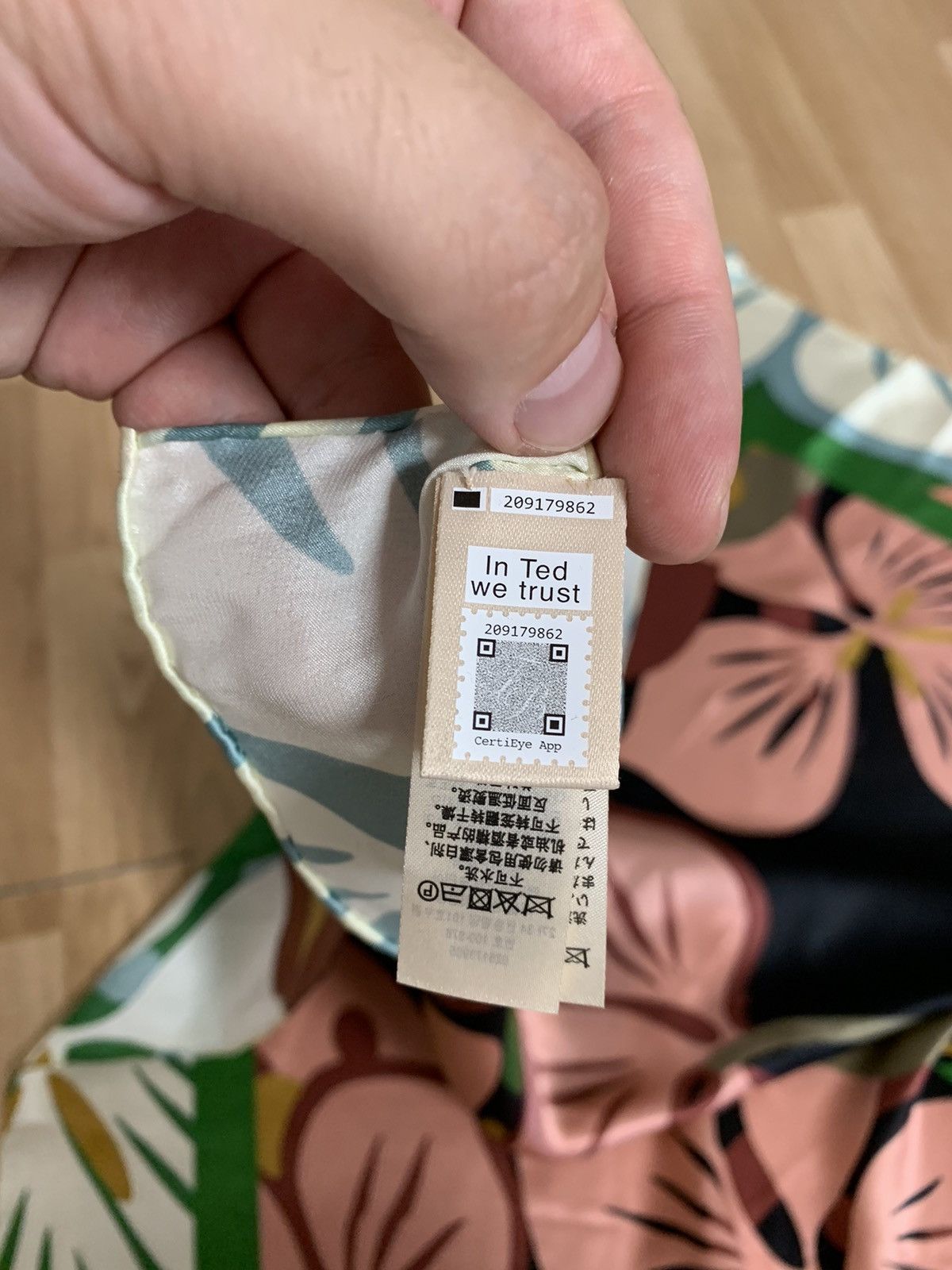 Ted Baker Ted baker flower silk flower Size ONE SIZE - 4 Thumbnail