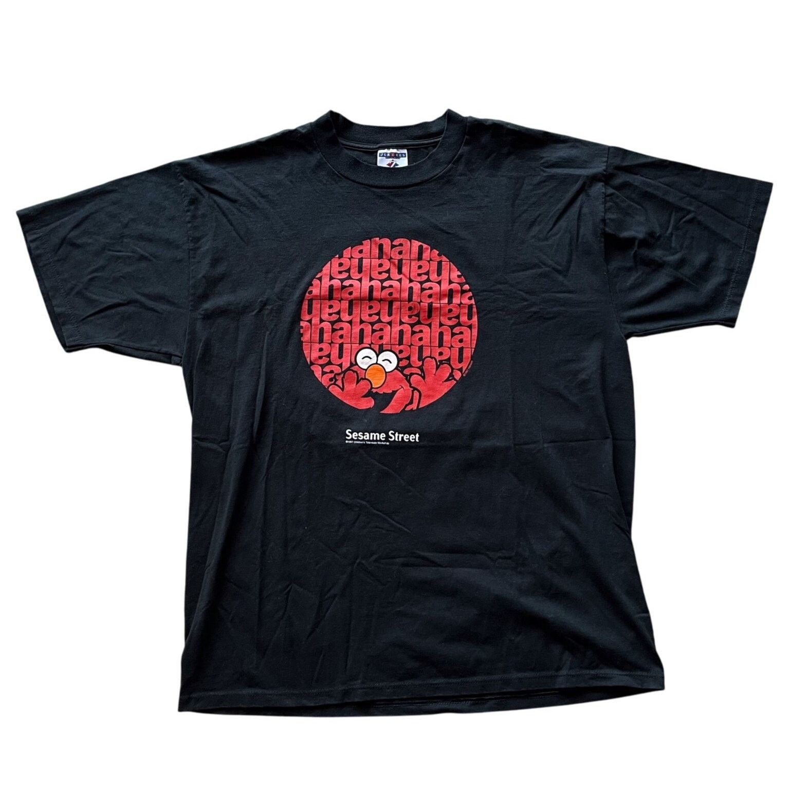 Vintage Rare 90s Tickle Me Elmo Sesame Street T shirt Mens XL Size US XL / EU 56 / 4 - 1 Thumbnail