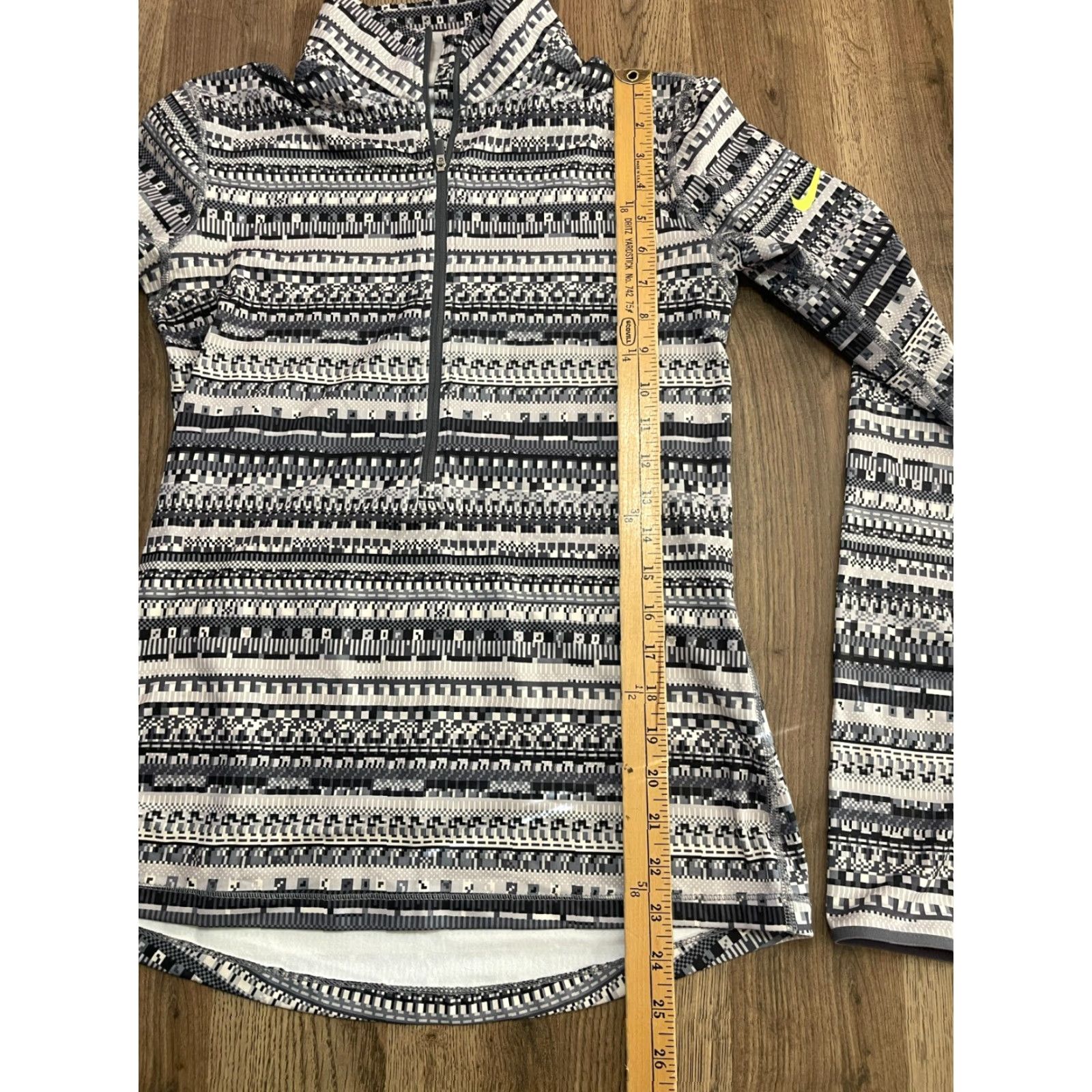Nike Nike Shirt Womens Medium, Black White, 1/4 Zip Up Pullover, Allover Print, Regular, Casual, Free Return, Nike Size M / US 6-8 / IT 42-44 - 7 Thumbnail