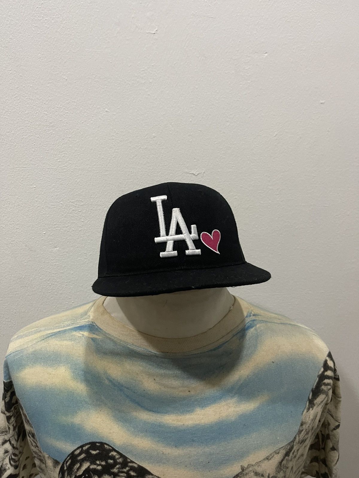 Hat Club Los Angeles Dodgers Heart Size ONE SIZE - 1 Thumbnail