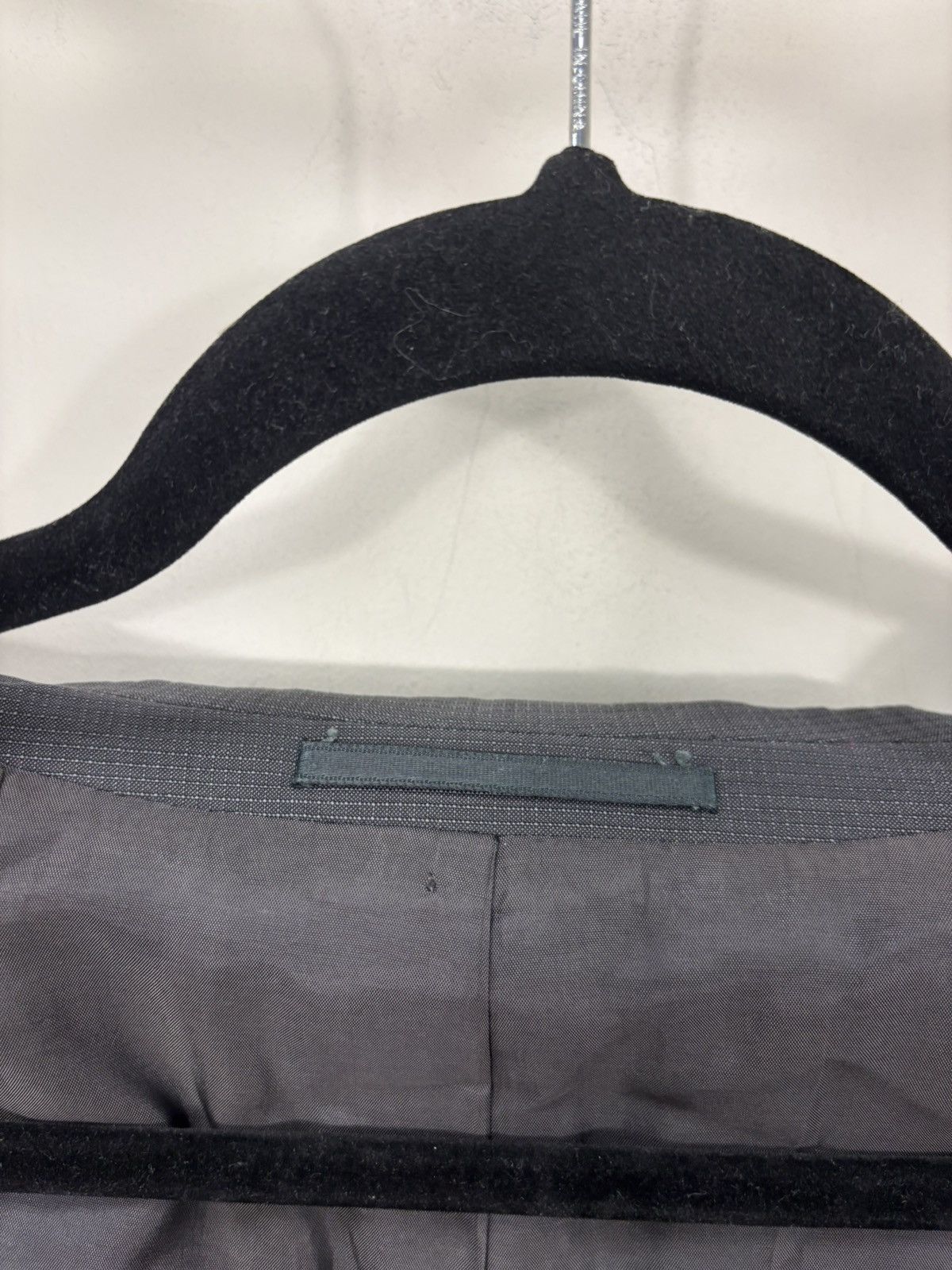 Hugo Boss Hugo Boss Men’s 2-Piece Textured Grey 120s Wool Suit Size 40R - 18 Thumbnail