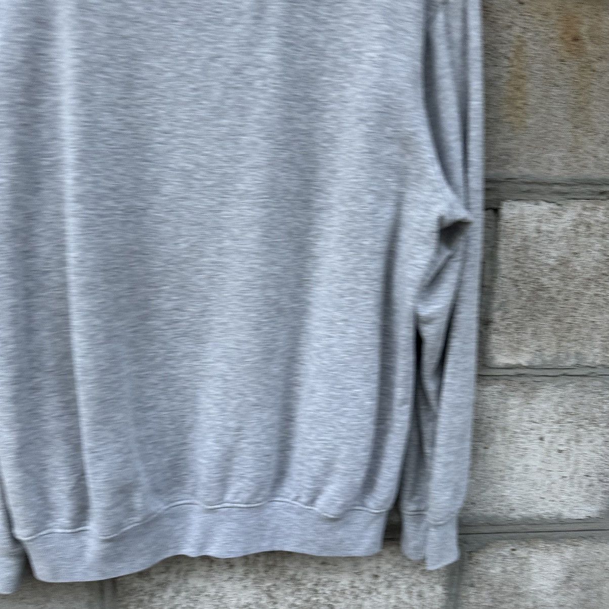 Le Grande Bleu (L.G.B.) Vintage The Beatles Sweatshirts Big Logo Japan Size M Y2K Size US M / EU 48-50 / 2 - 8 Thumbnail