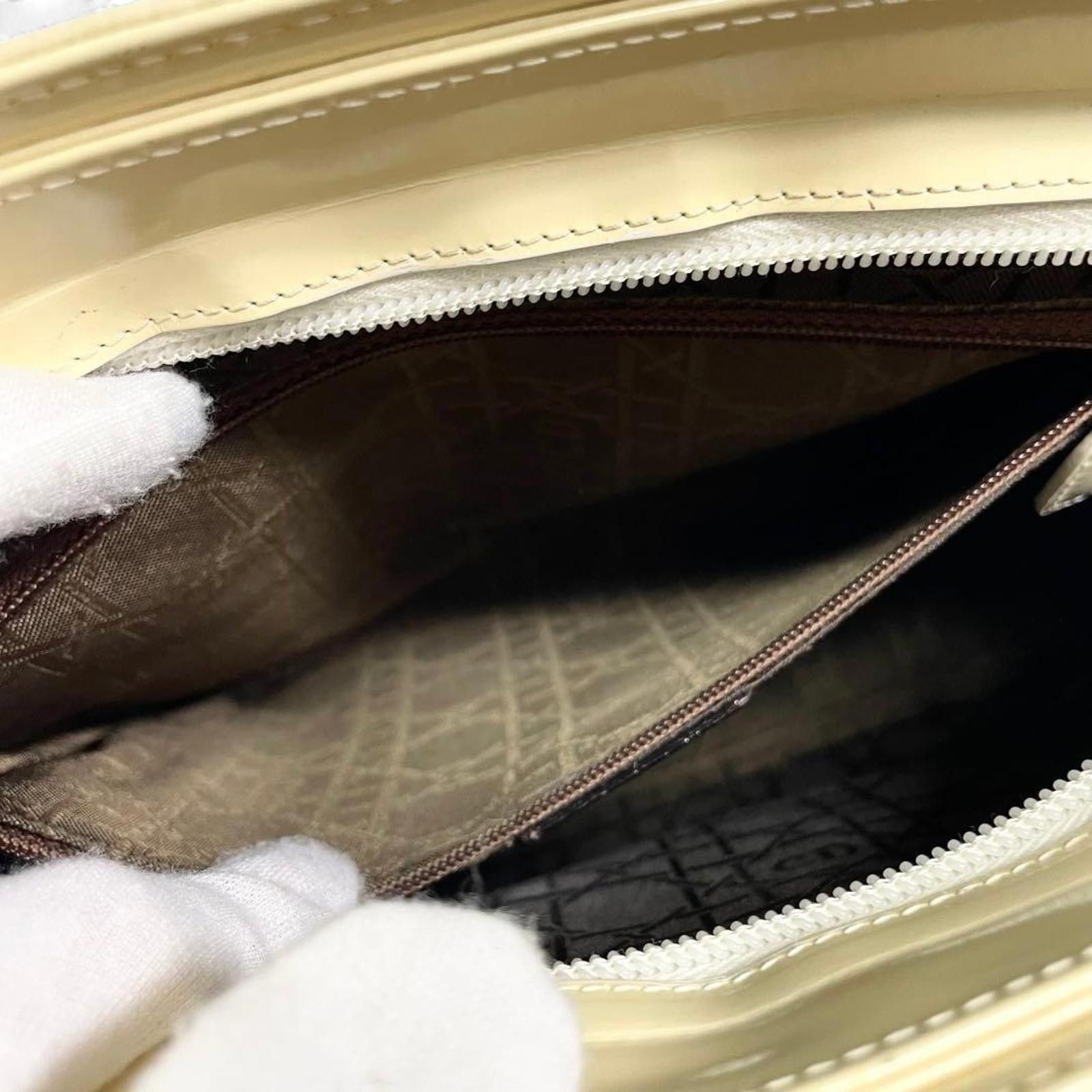 Dior Dior - Vintage Quilted Leather Handbag Cream Size ONE SIZE - 7 Thumbnail