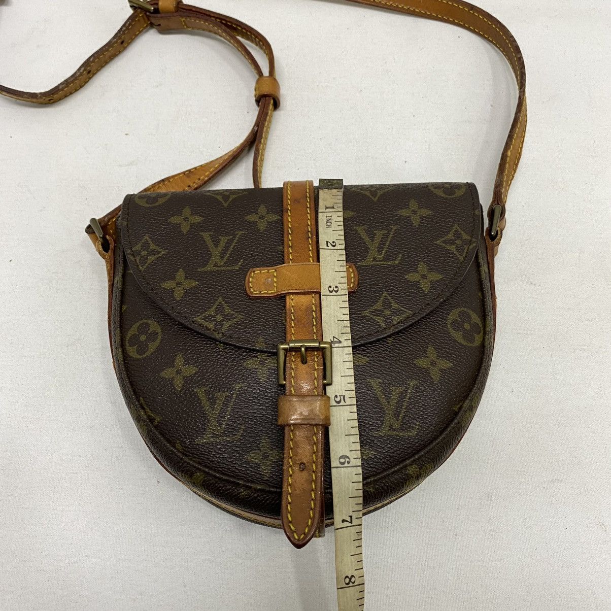Louis Vuitton ‼️YES‼️ VINTAGE SWISS MADE ZIPPER LOUIS VUITTON CHANTILLY PM Size ONE SIZE - 15 Thumbnail