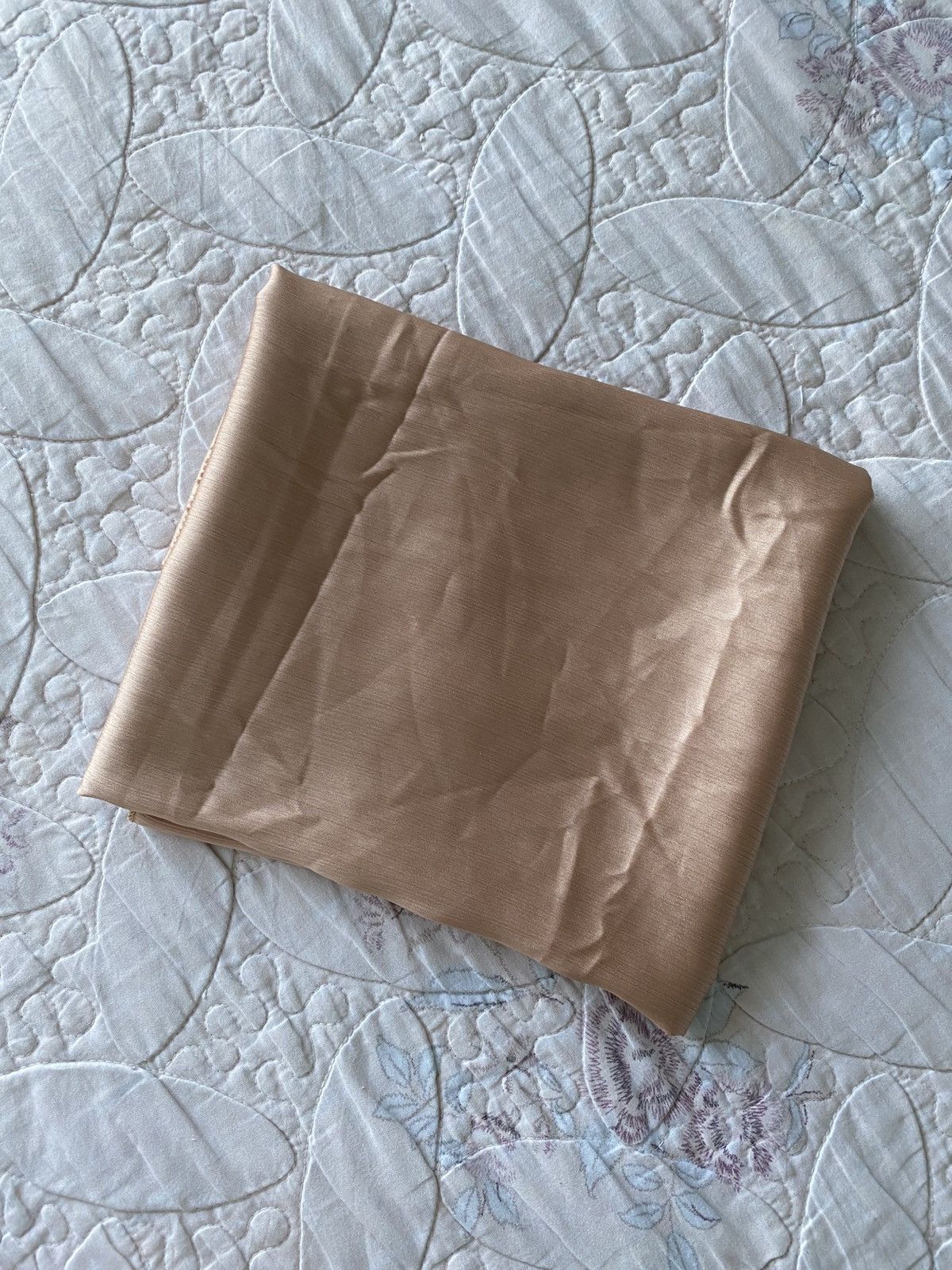 Other Premium Rose Gold Satin Rectangle Womens Hijab Scarf Size ONE SIZE - 6 Thumbnail