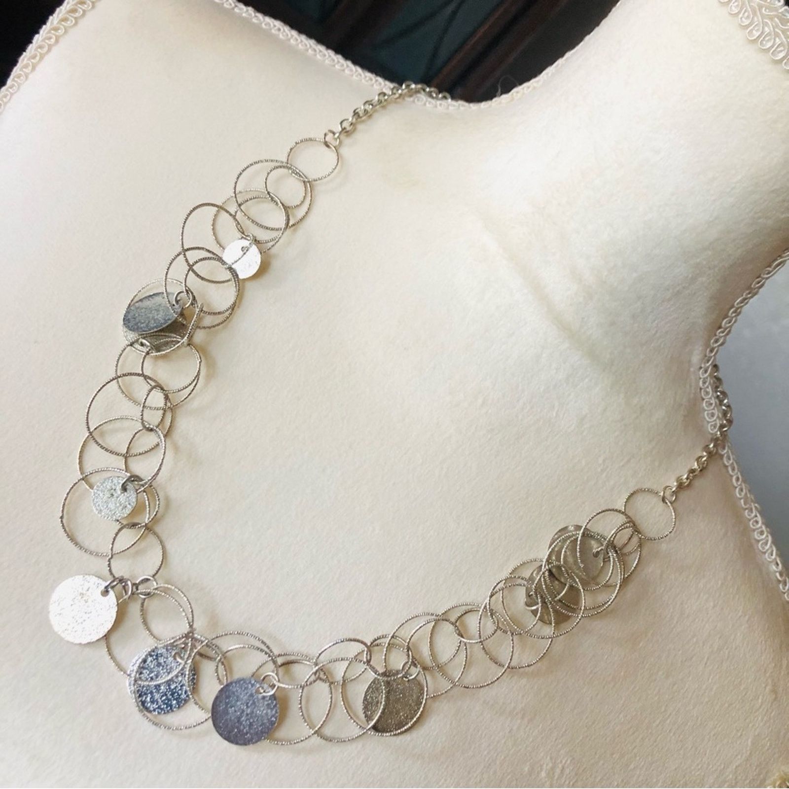 Jewelry Textured silver link coin fringe necklace Size ONE SIZE - 1 Thumbnail