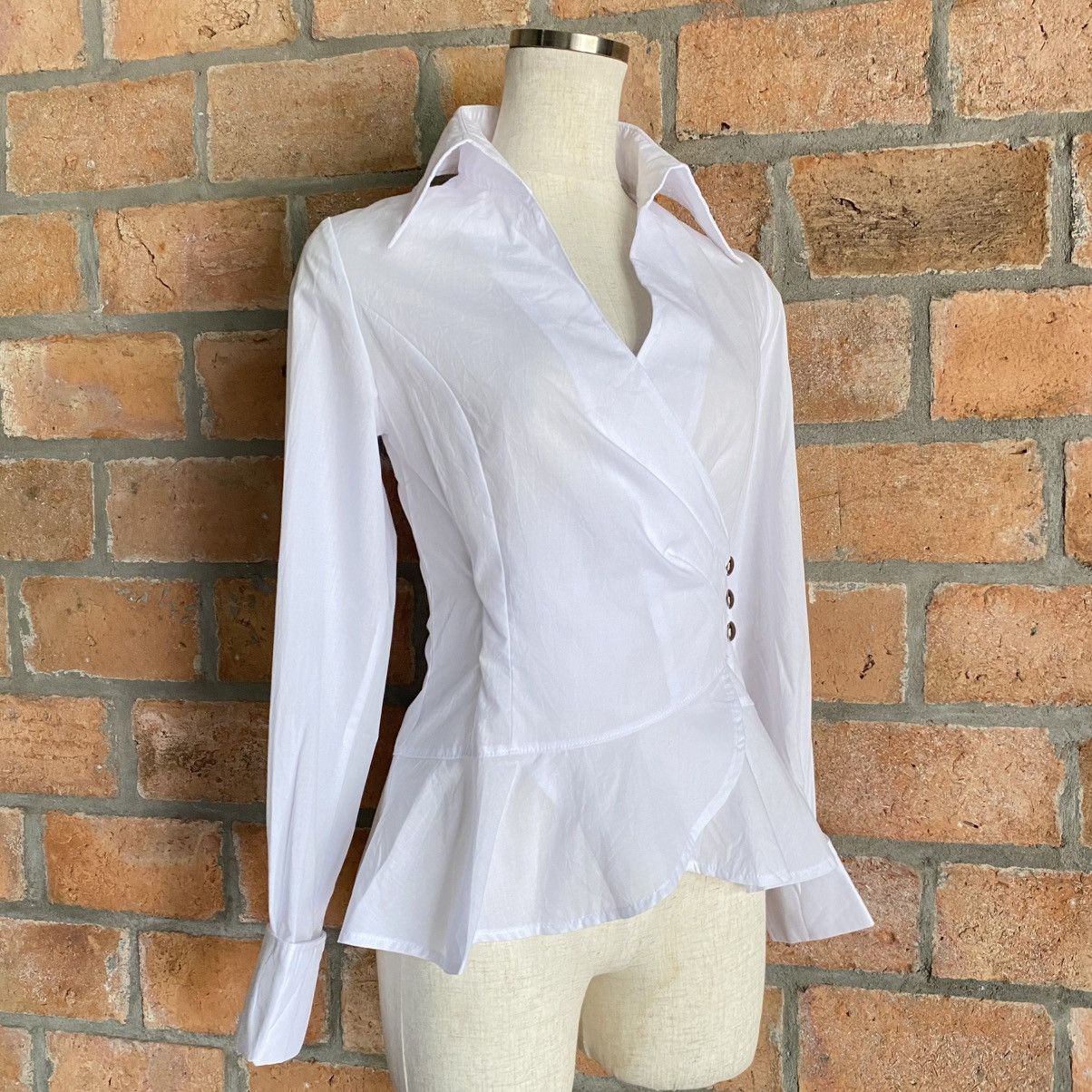 RyuRyu Y2K Punk White Lace-Up Wrap Blouse with Peplum Hem