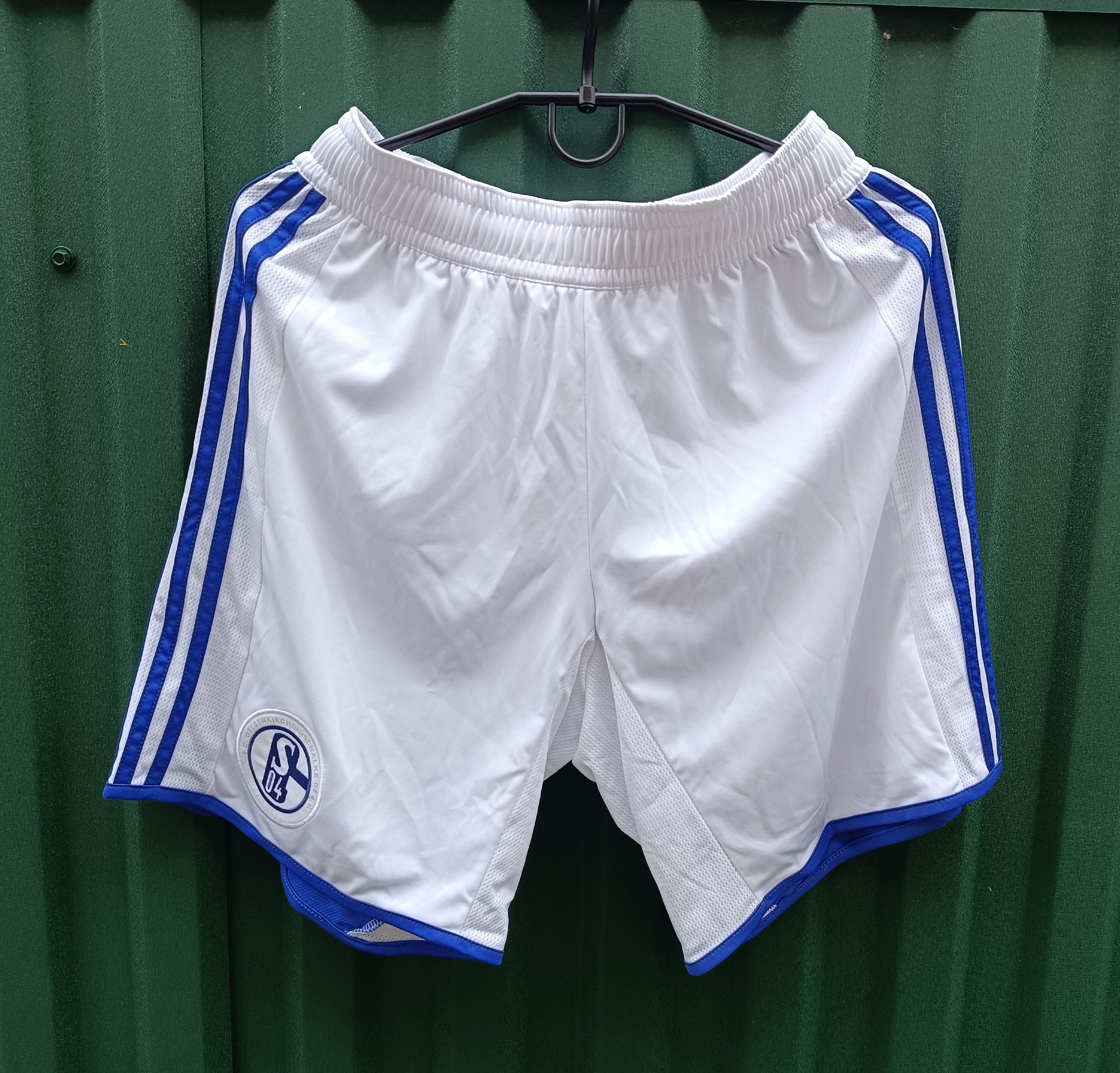 Adidas ADIDAS SCHALKE 04 SHORTS M Size New Size US 34 / EU 50 - 1 Thumbnail
