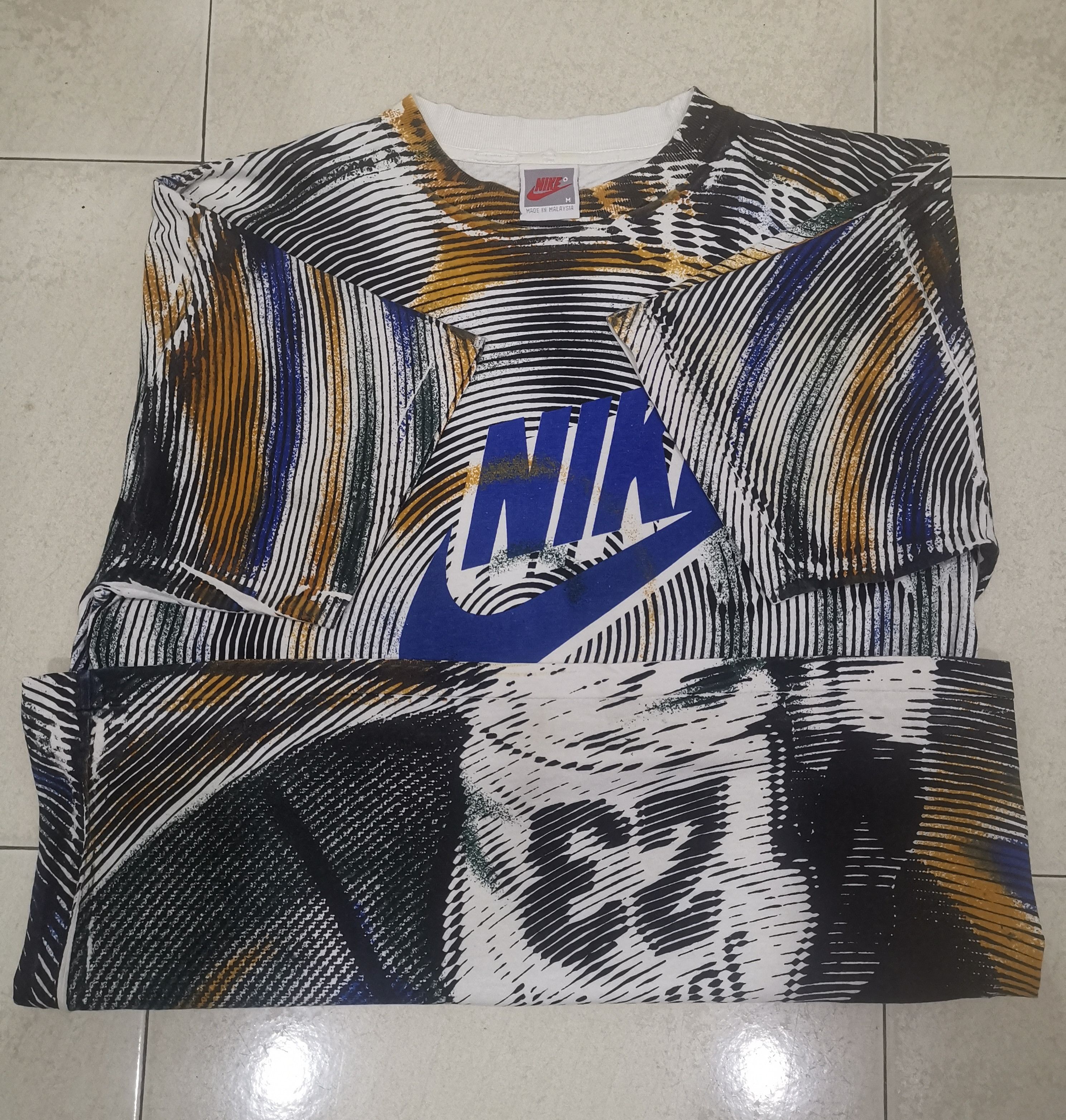 Nike VTG RARE 90s NIKE FLYING JORDAN ALL OVER PRINT GREY TAG Size US M / EU 48-50 / 2 - 6 Thumbnail