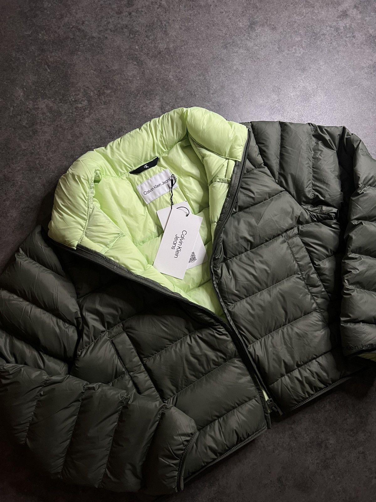 Calvin Klein New down jacket Calvin Klein Size M / US 6-8 / IT 42-44 - 2 Thumbnail